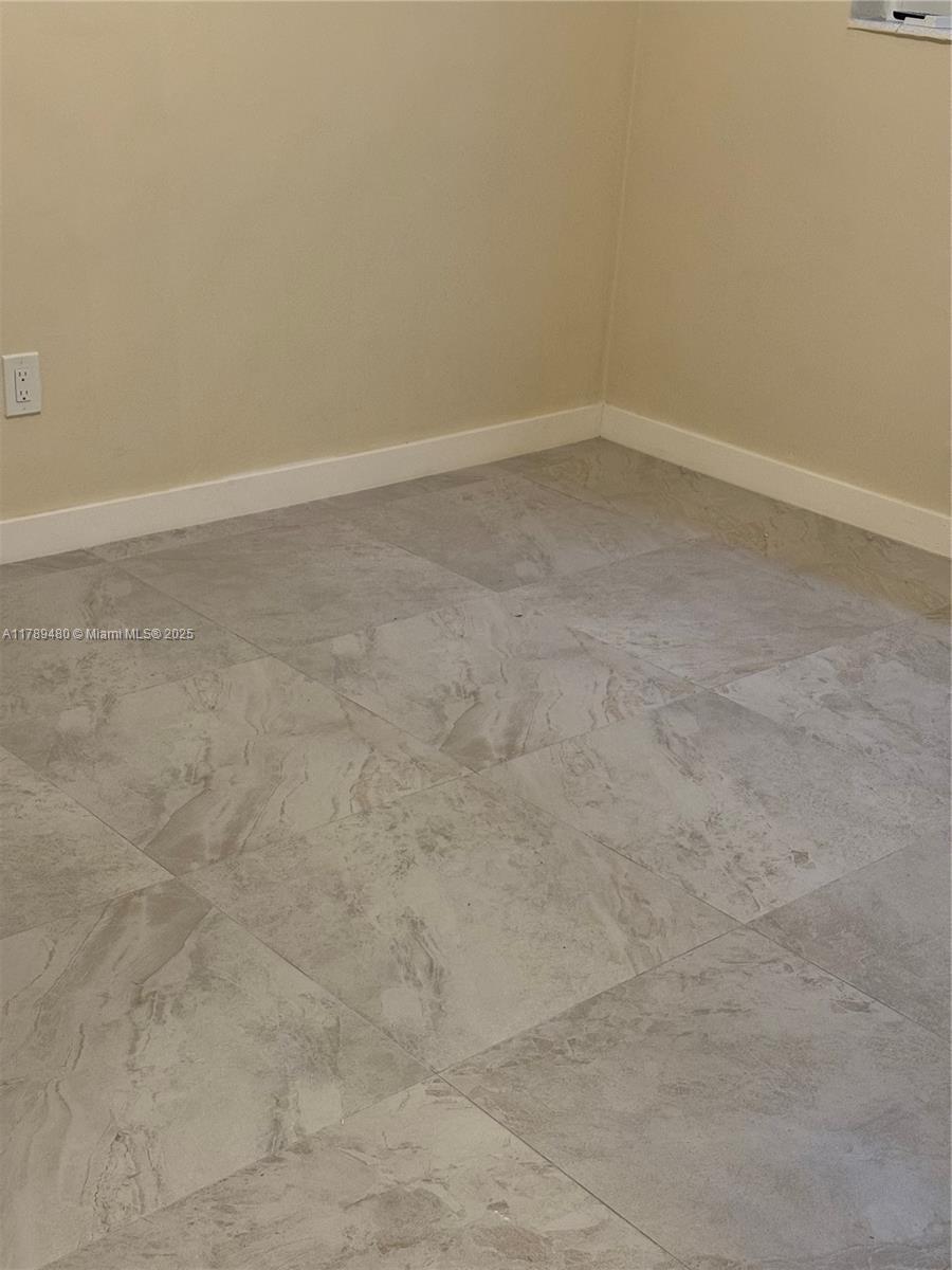 GREYNOLDS ARMS CO-OP APTS - Residential