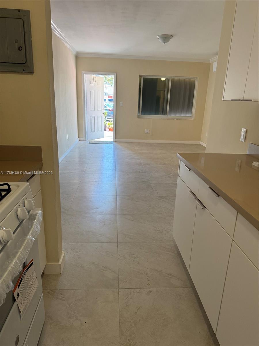 GREYNOLDS ARMS CO-OP APTS - Residential