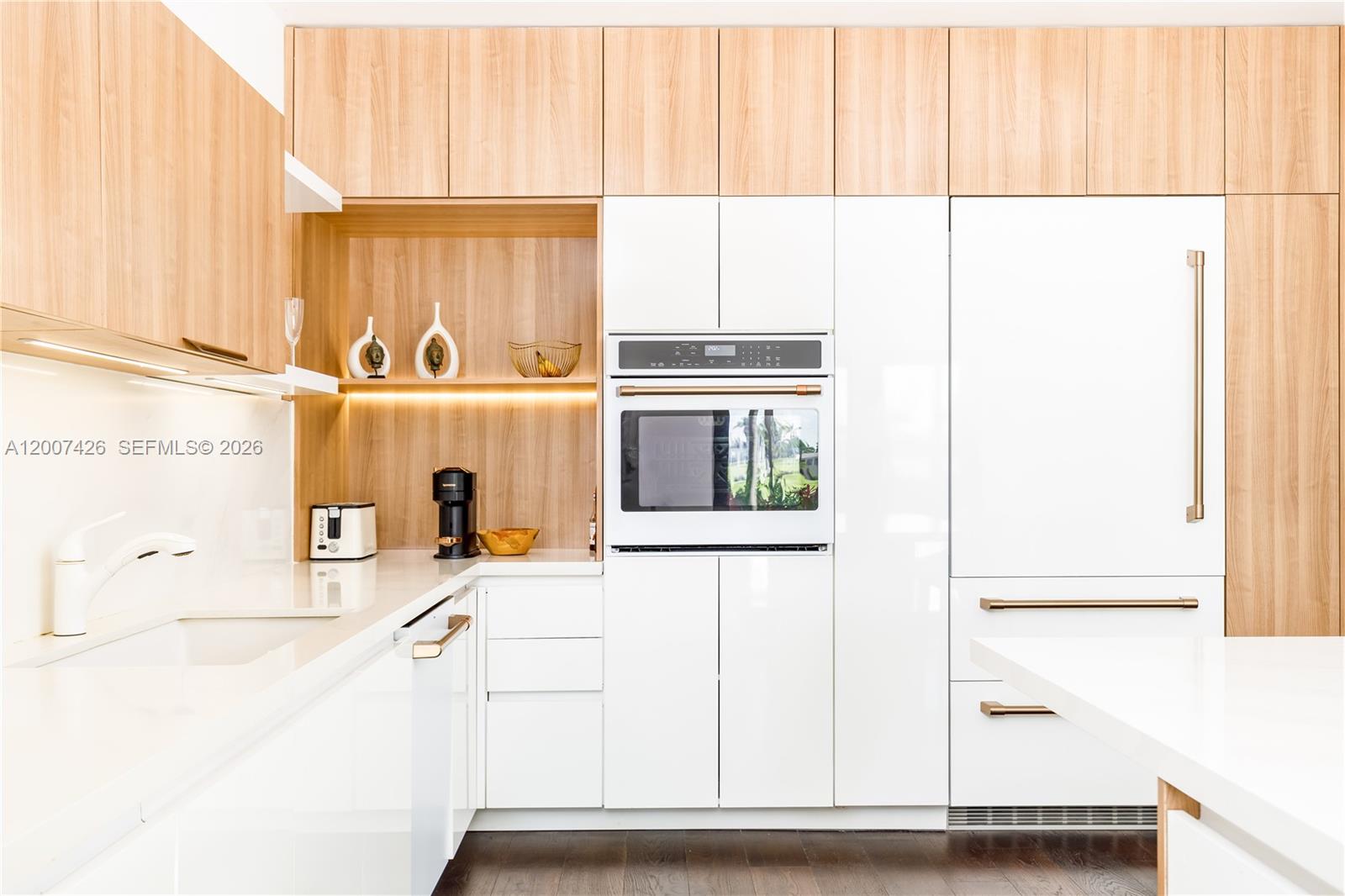 BEACH VIEW SUB - Residential Lease