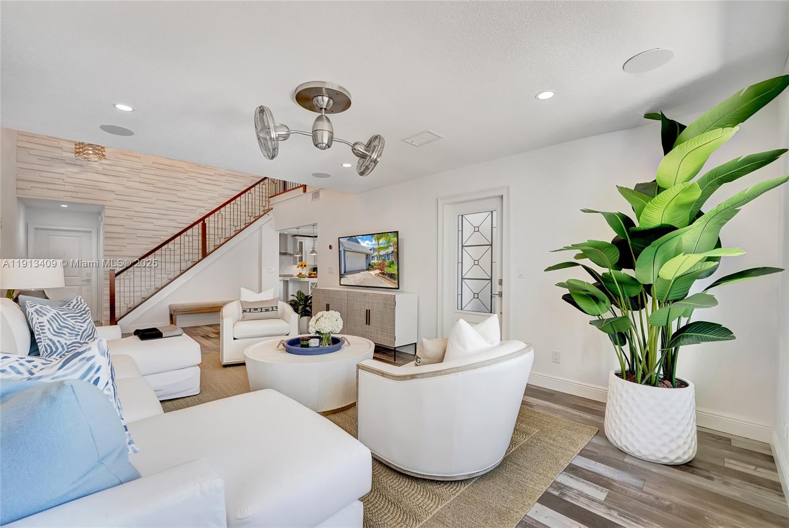 VILLAS OF OCEAN DUNES - Residential