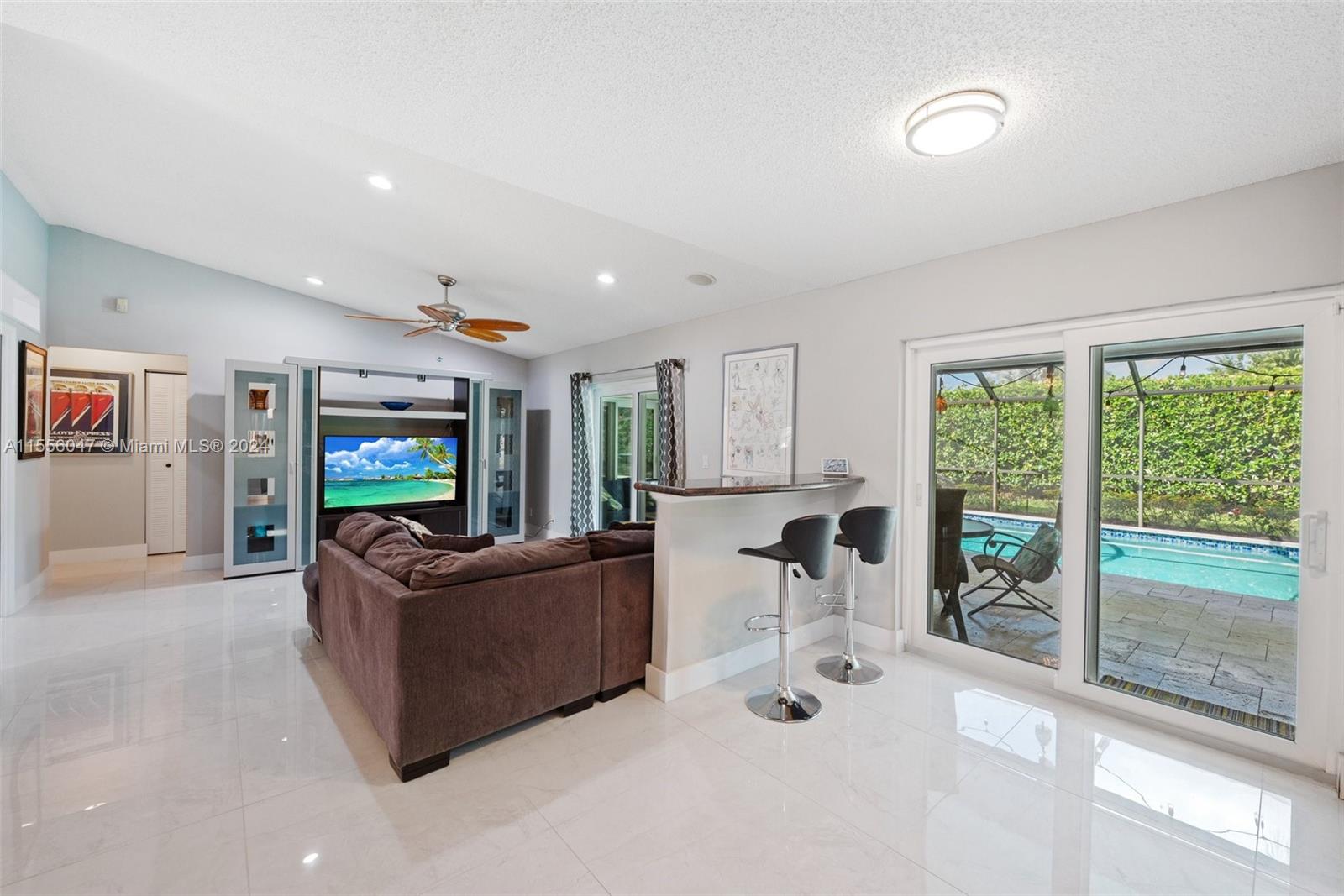 CYPRESS RUN - Residential