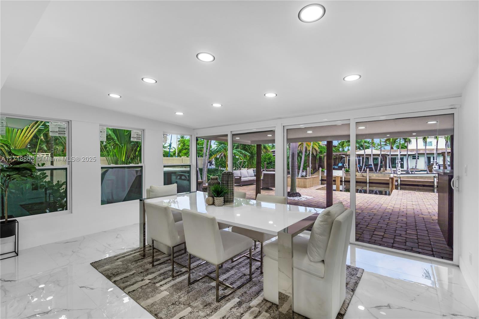 LAUDERDALE ISLES NO 2-BLK - Residential