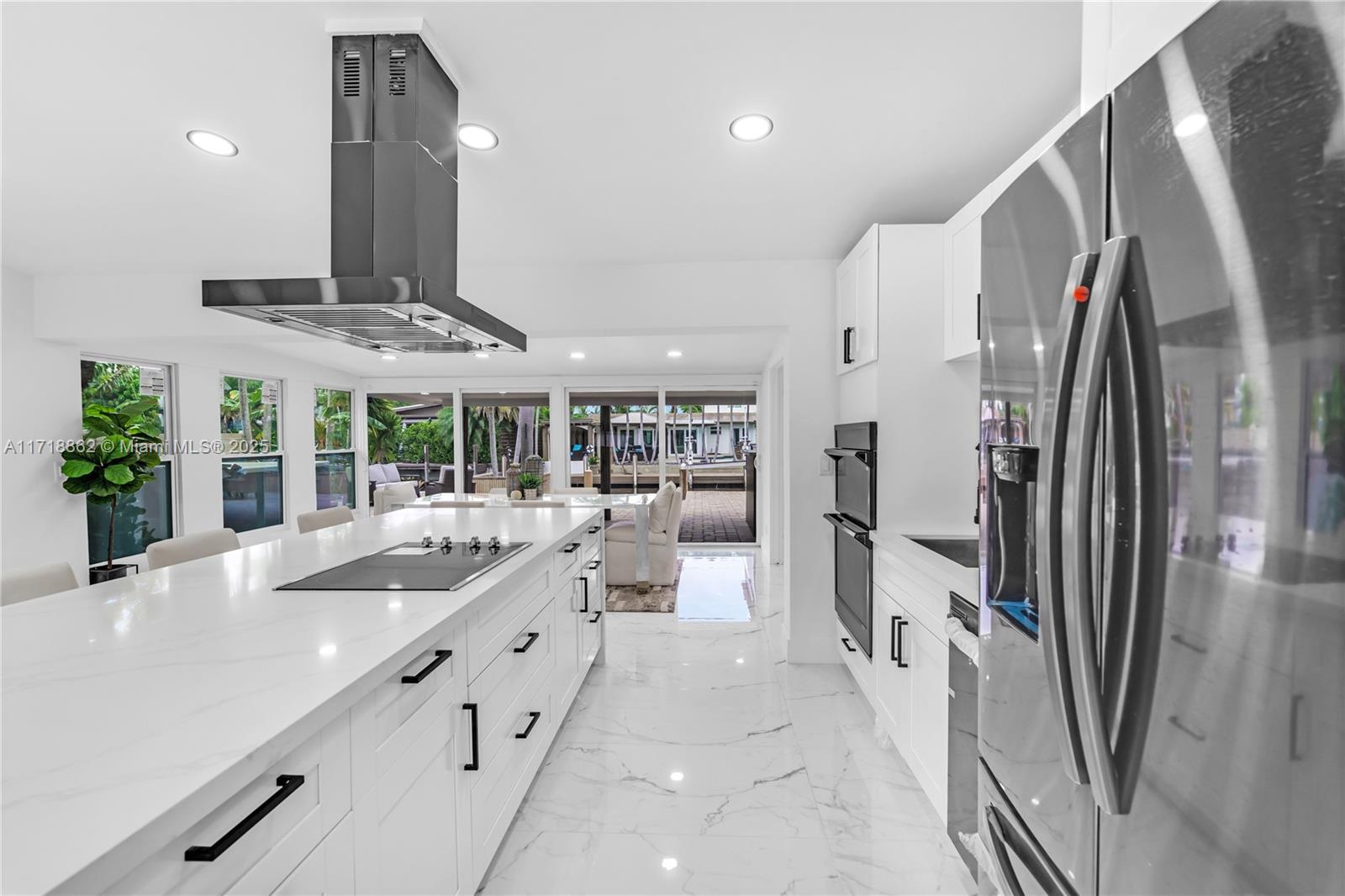 LAUDERDALE ISLES NO 2-BLK - Residential