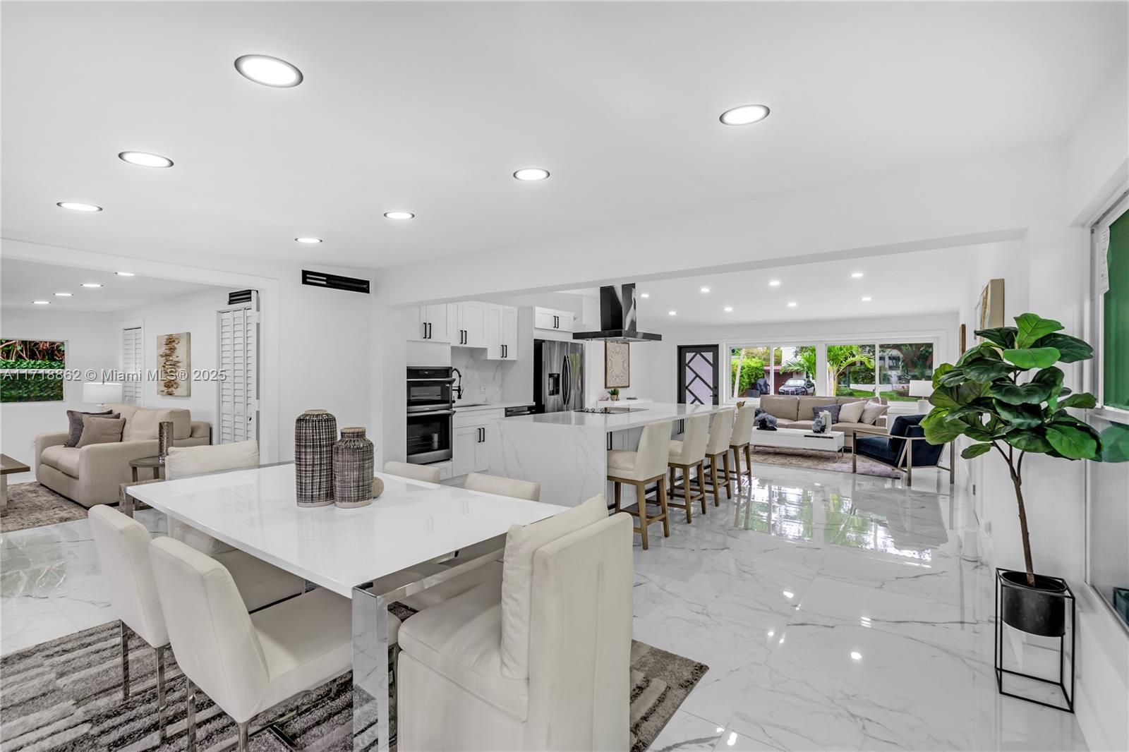 LAUDERDALE ISLES NO 2-BLK - Residential