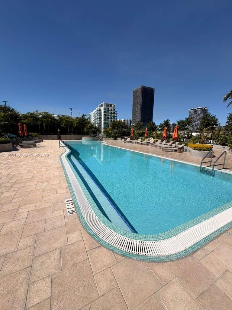 BAY BREZEE - Residential