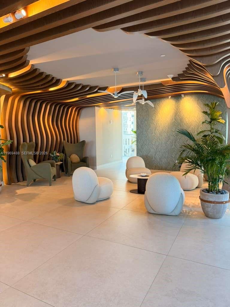 BAY BREZEE - Residential