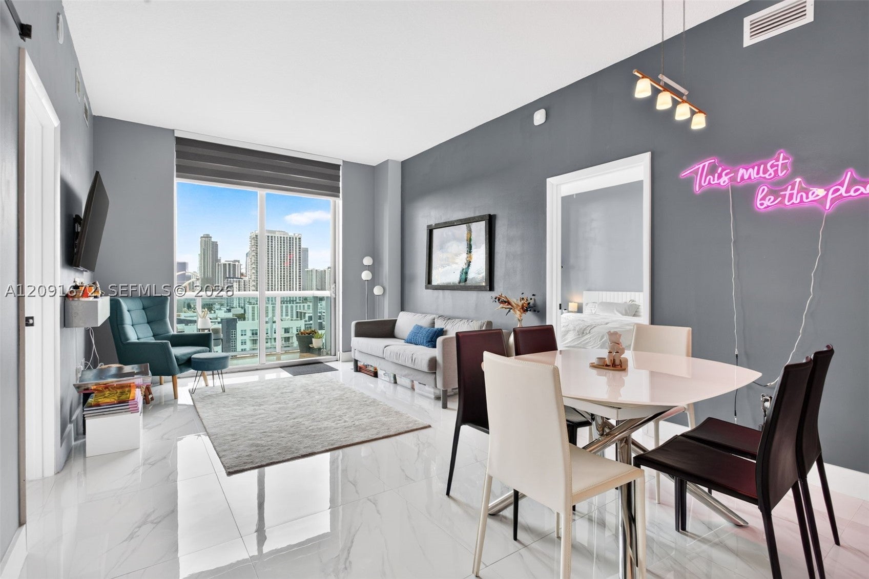 333 NE 24 st PH12