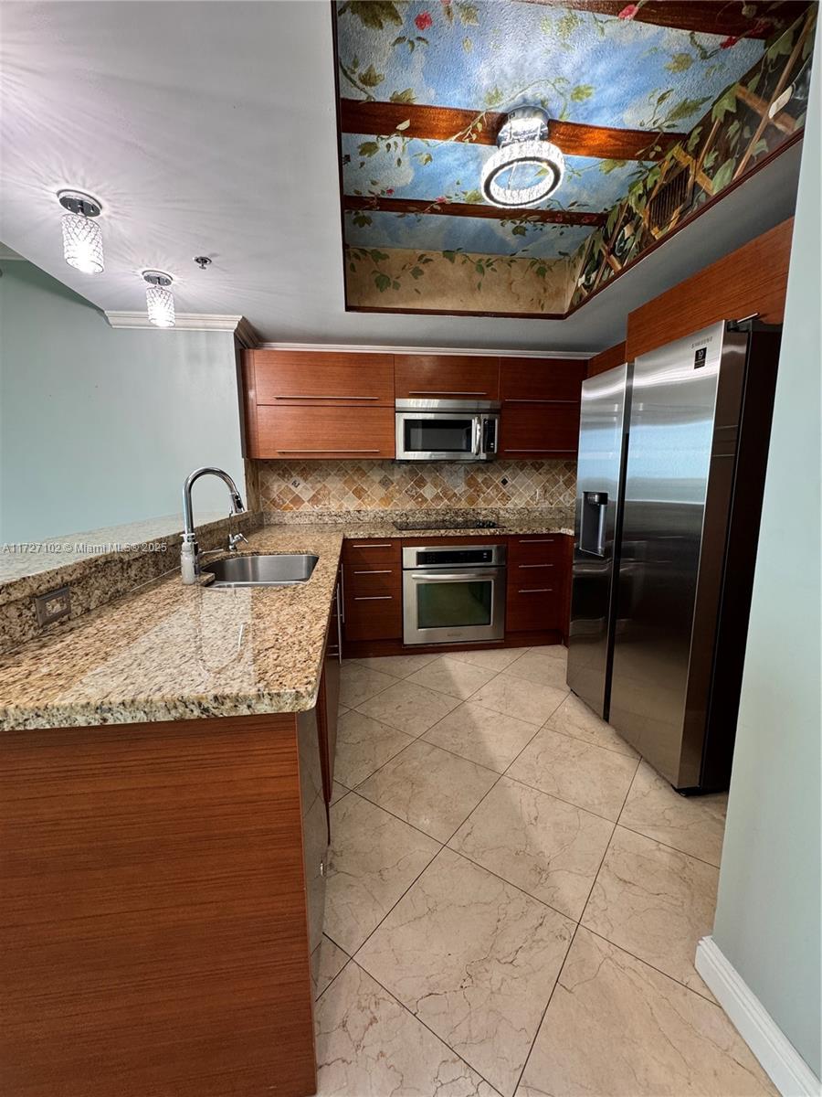 Rental Property at 2681 N Flamingo Rd 704S, Sunrise, Miami-Dade County, Florida - Bedrooms: 3 
Bathrooms: 2  - $3,100 MO.