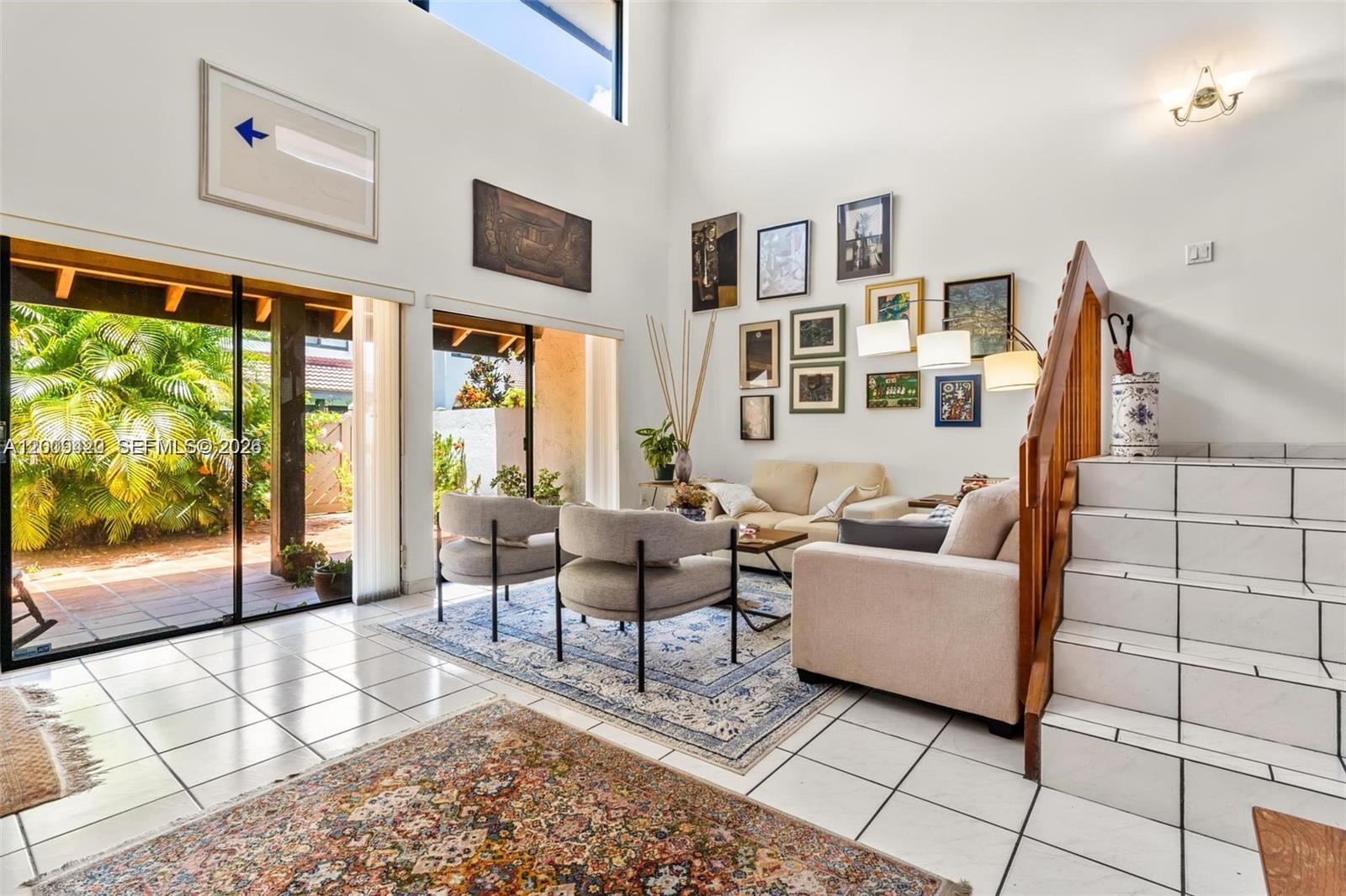 12518 SW 94th Ter 12518