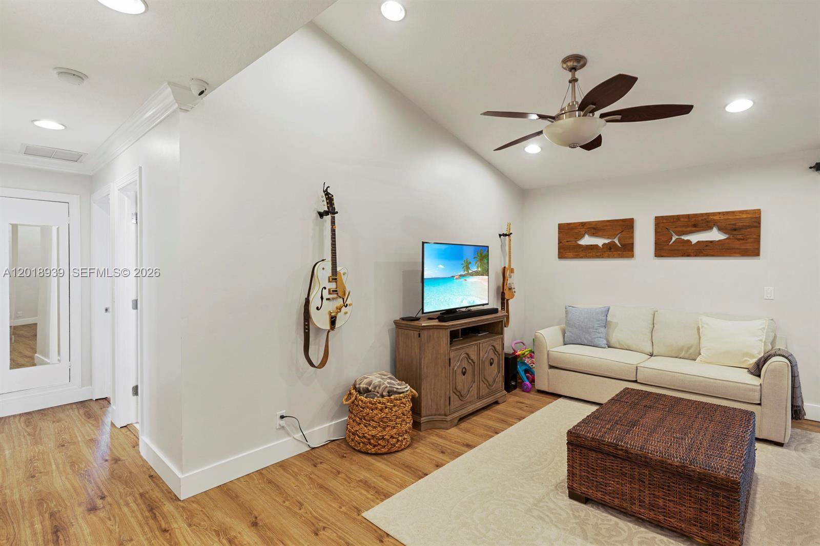 EASTWOOD OF WELLINGTON 2 - Residential