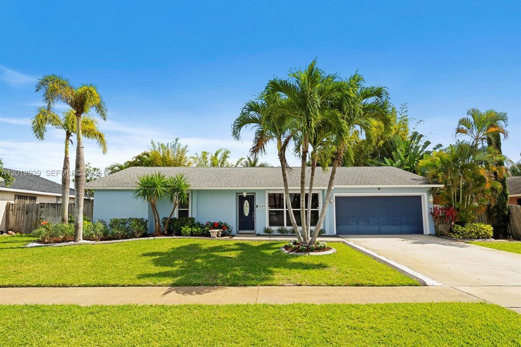 Photo of 1250 Belmore Ter, Wellington, FL 33414 (MLS # A12018939)