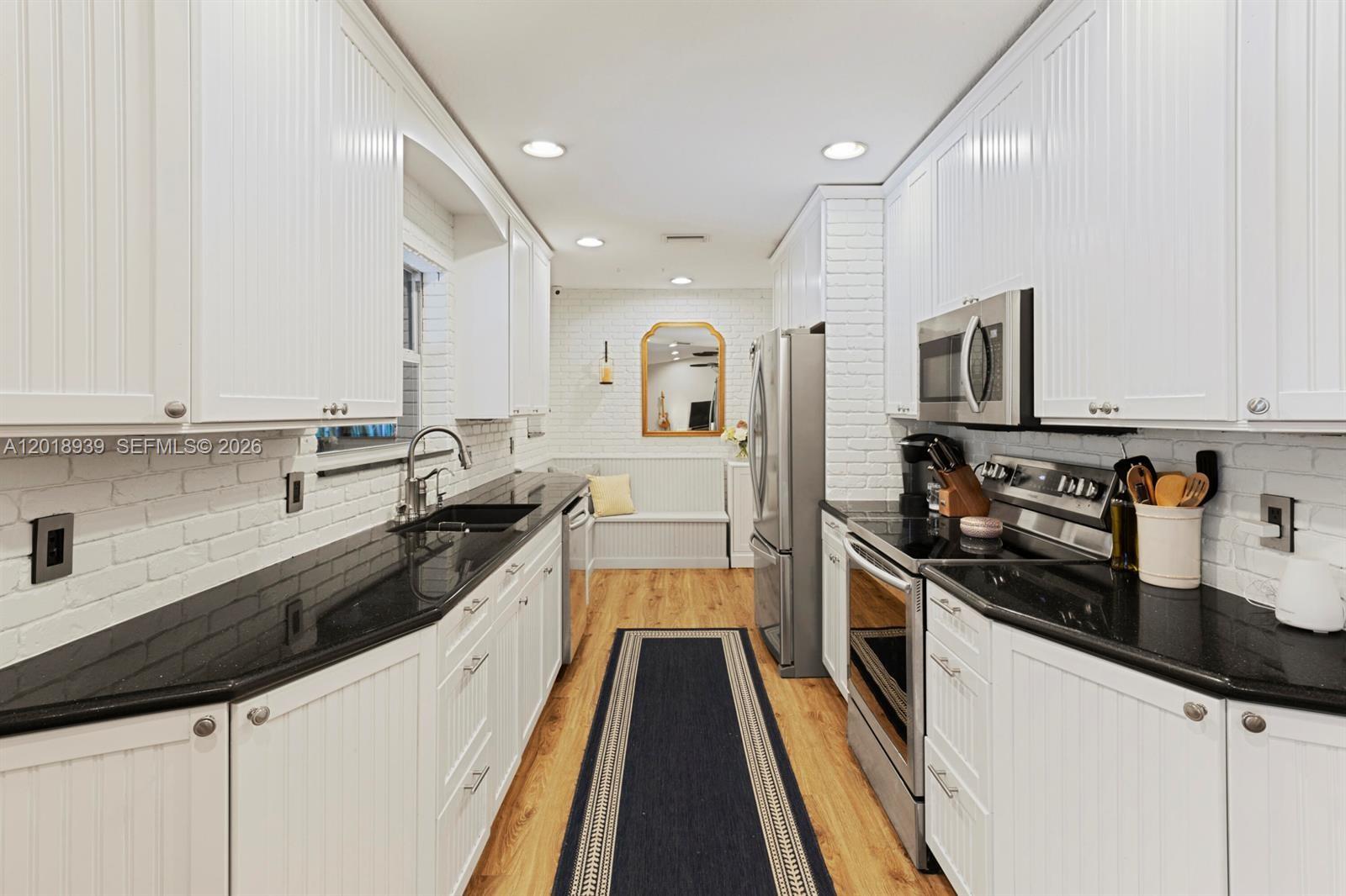 EASTWOOD OF WELLINGTON 2 - Residential