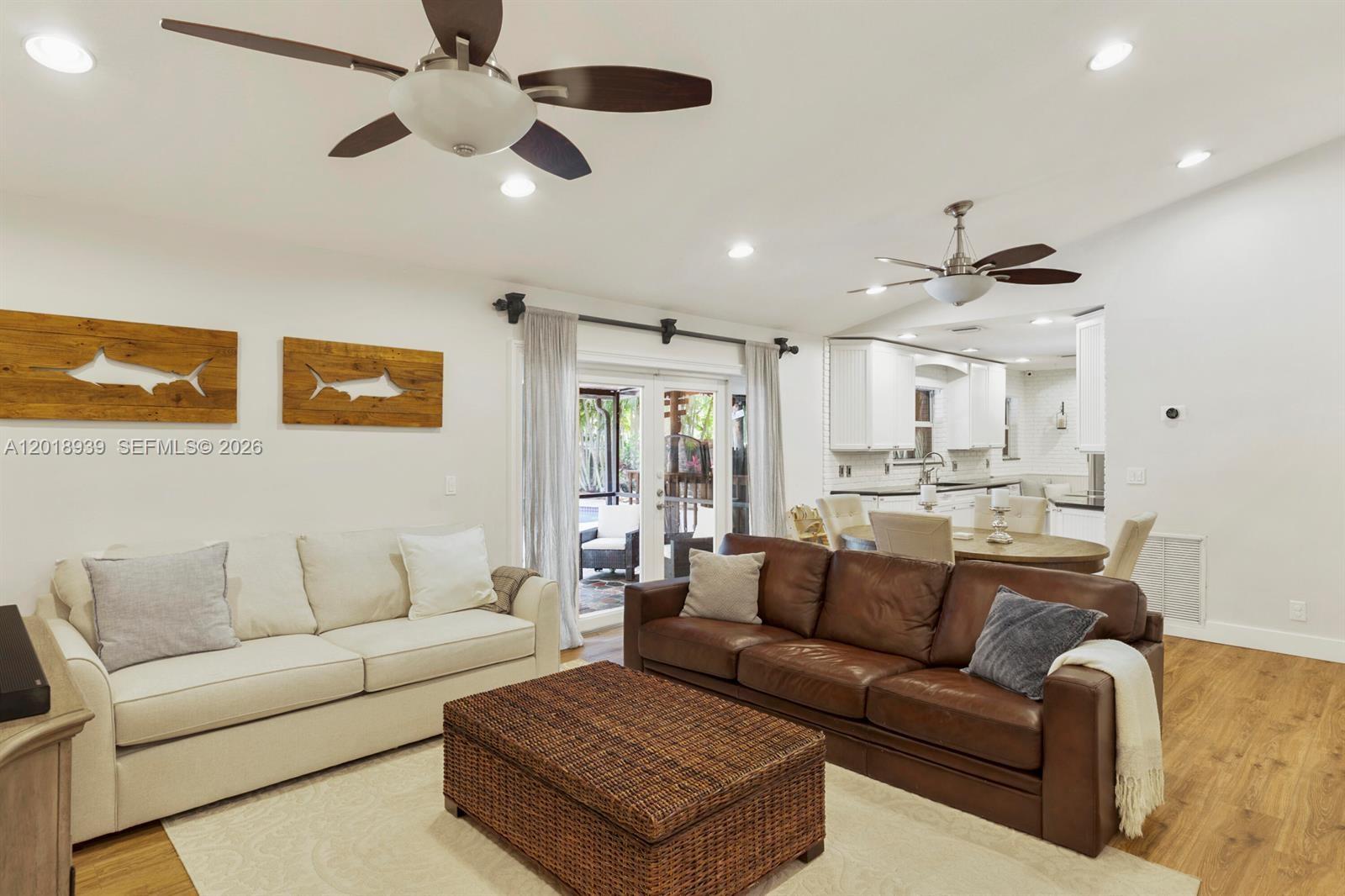 EASTWOOD OF WELLINGTON 2 - Residential