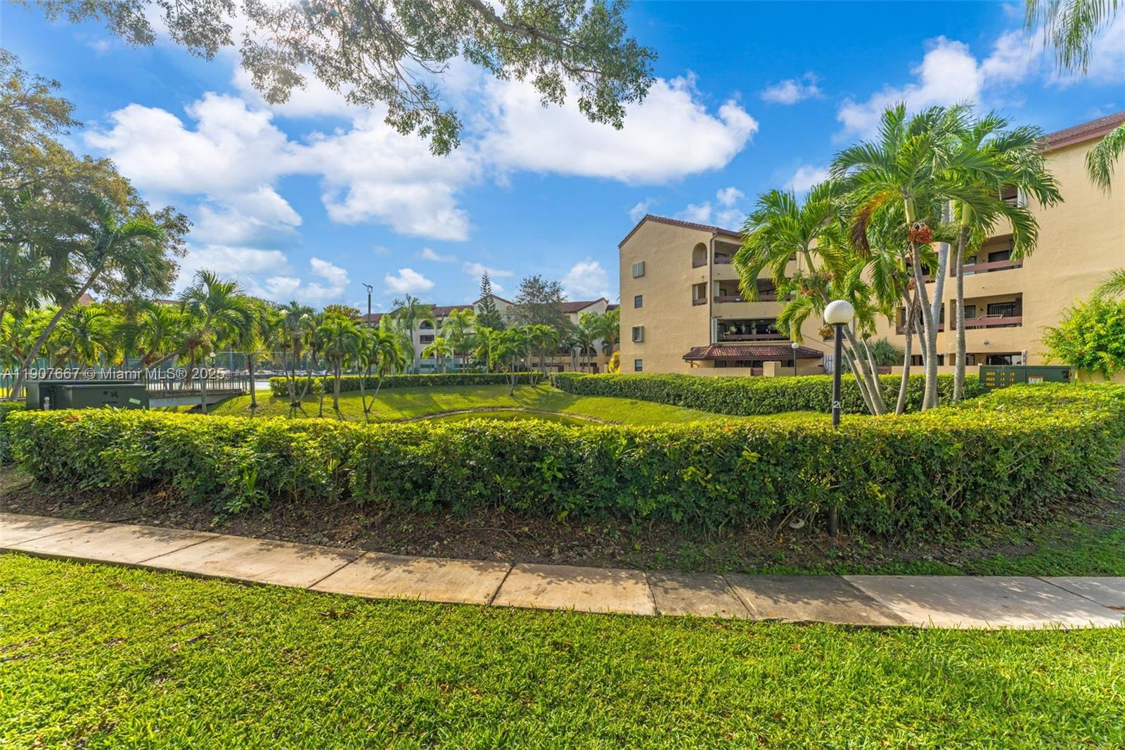 KENDLAND POINT CONDO II - Residential