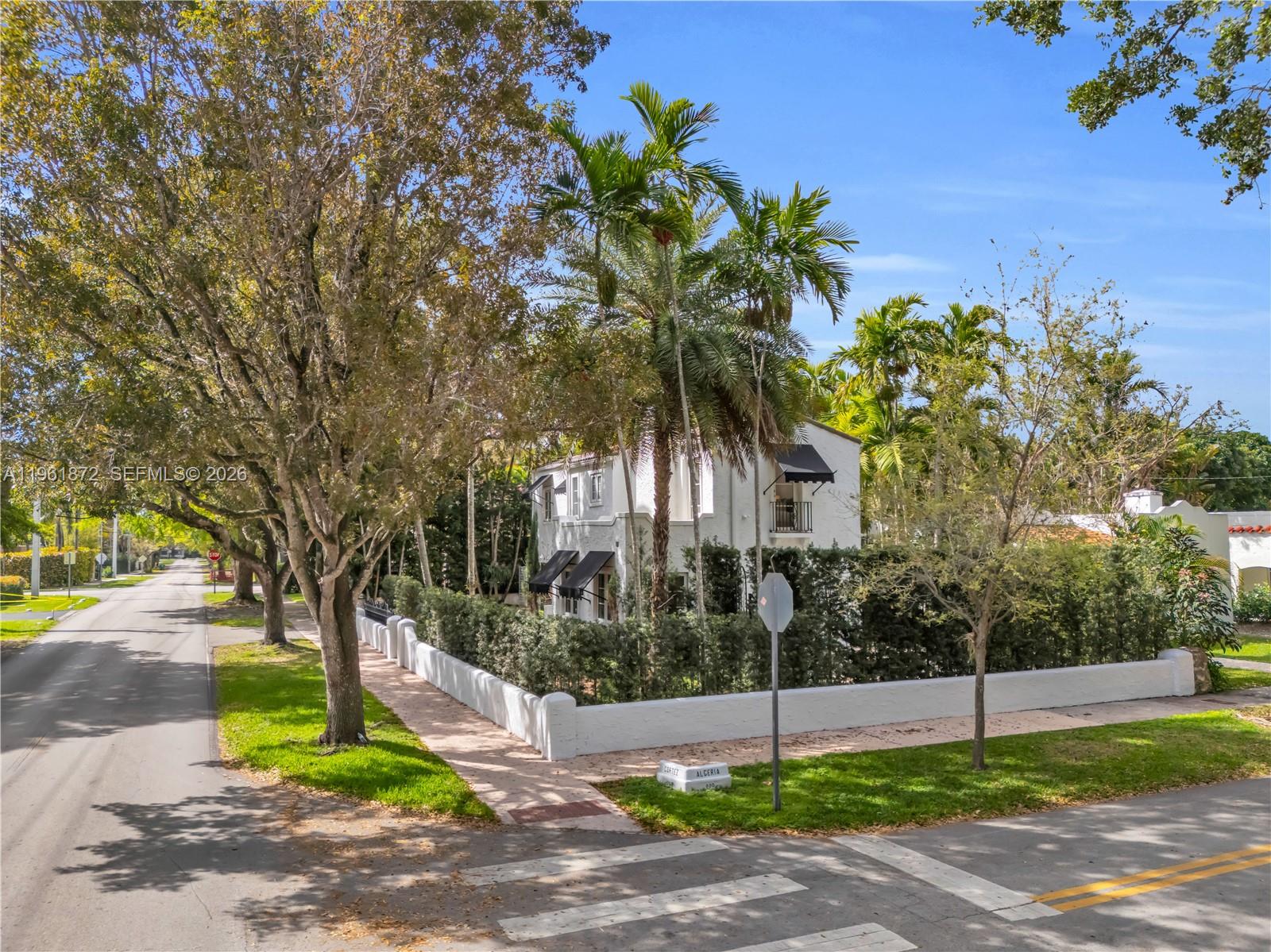 CORAL GABLES GRANADA SEC - Residential