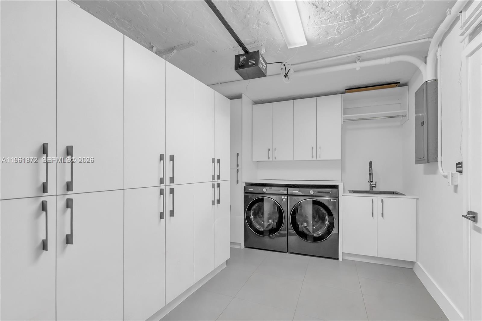 CORAL GABLES GRANADA SEC - Residential