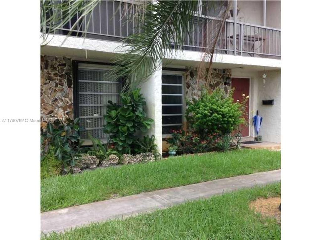 Photo of 5215 SW 40th Ave #48, Dania Beach, FL 33314 (MLS # A11780792)