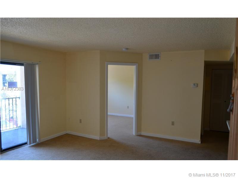 PALMS OF PEMBROKE CONDO - Residential Lease