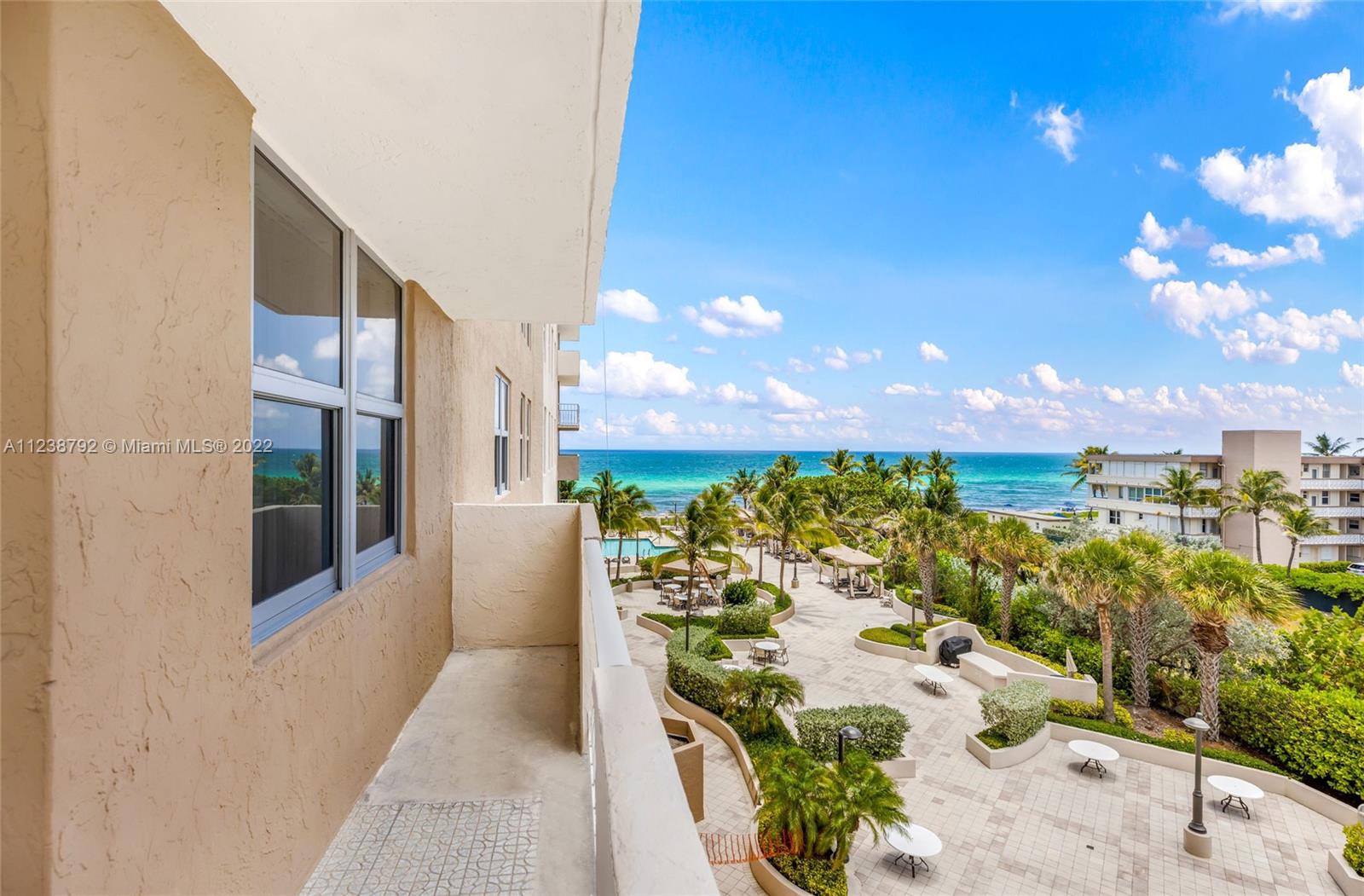 MALAGA TOWERS CONDO - Residential