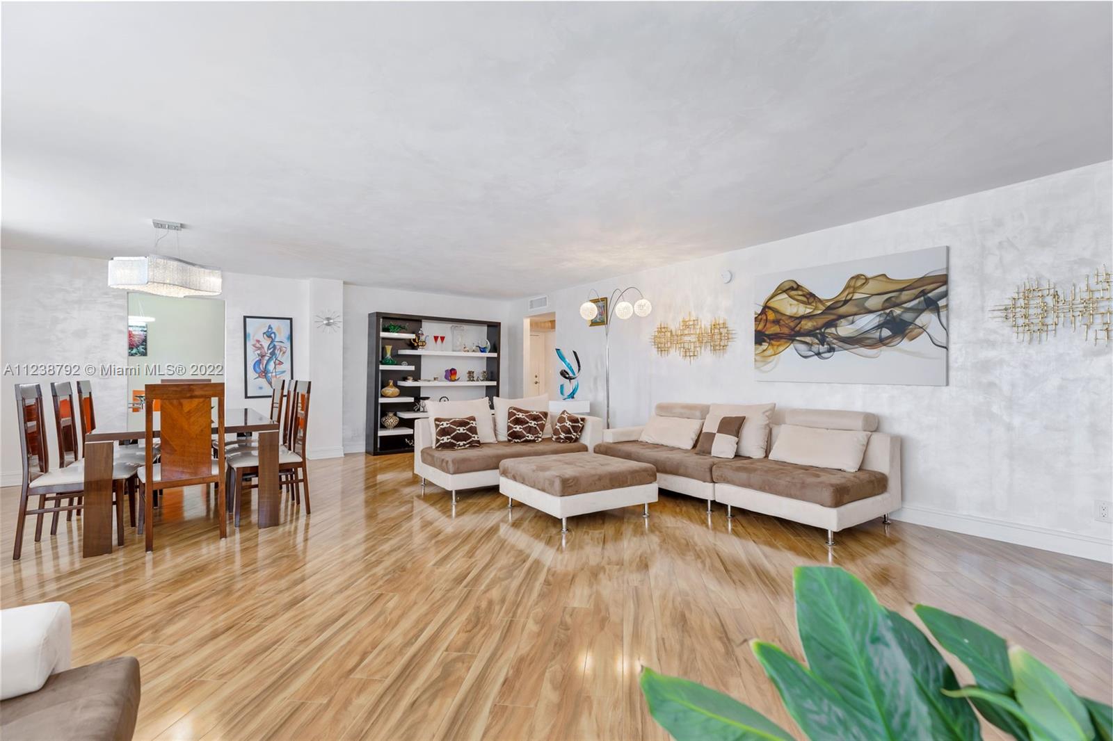 MALAGA TOWERS CONDO - Residential