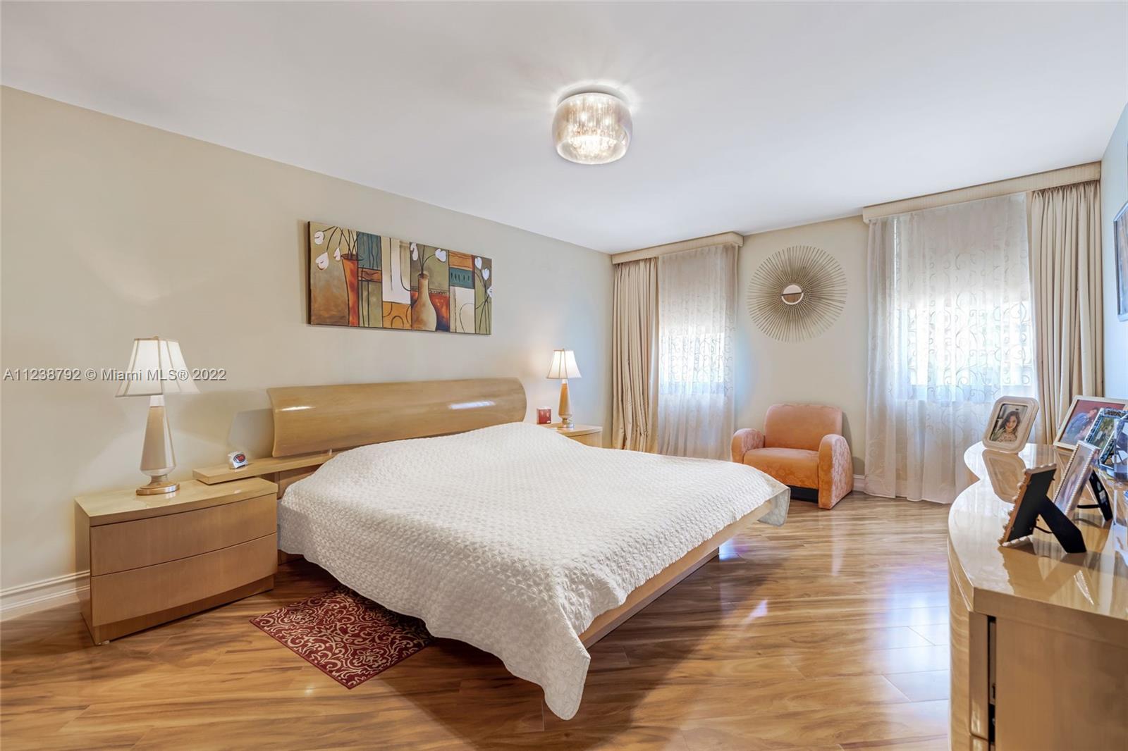 MALAGA TOWERS CONDO - Residential