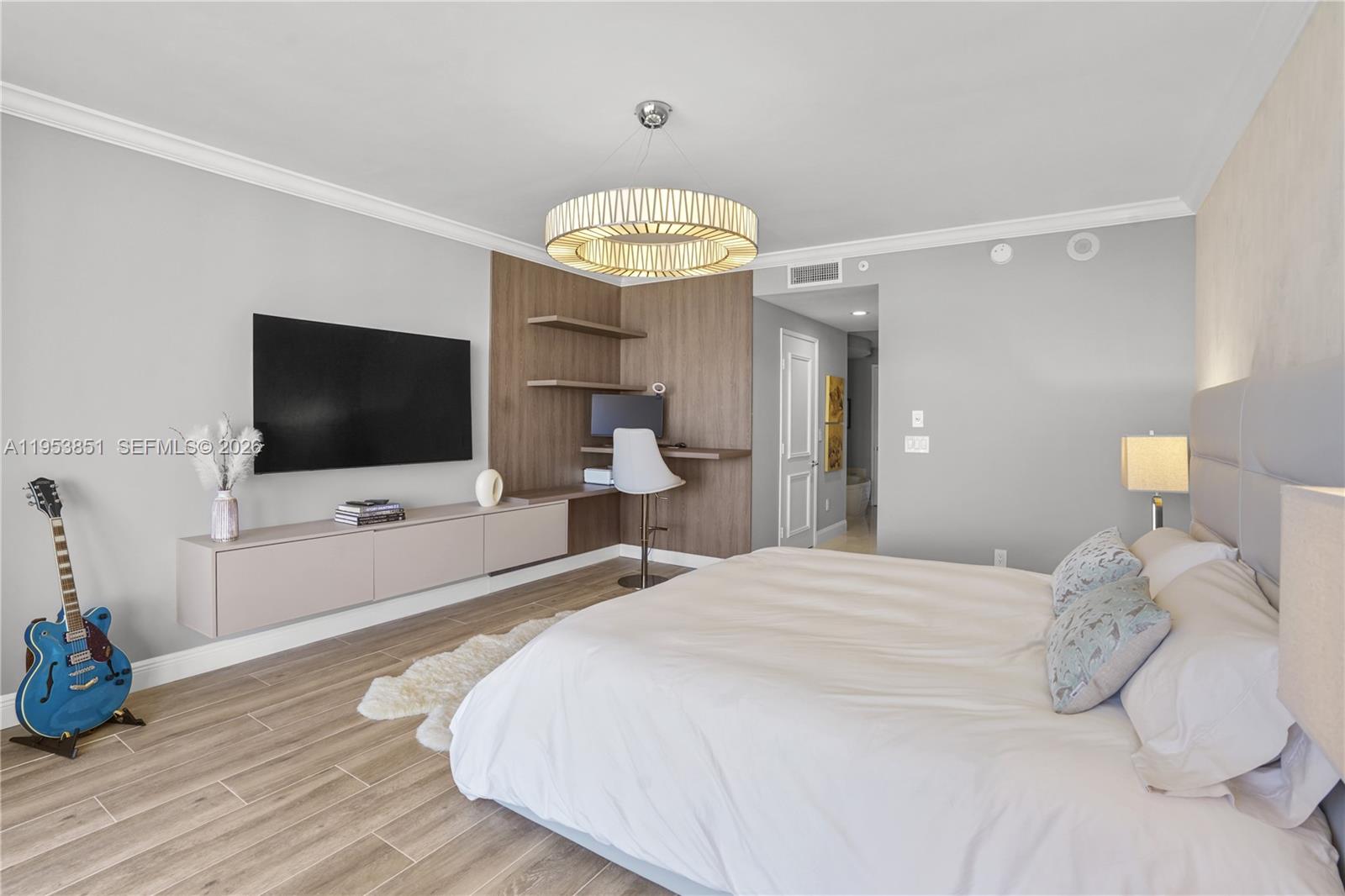 CLUB TOWER ONE CONDO - Residential