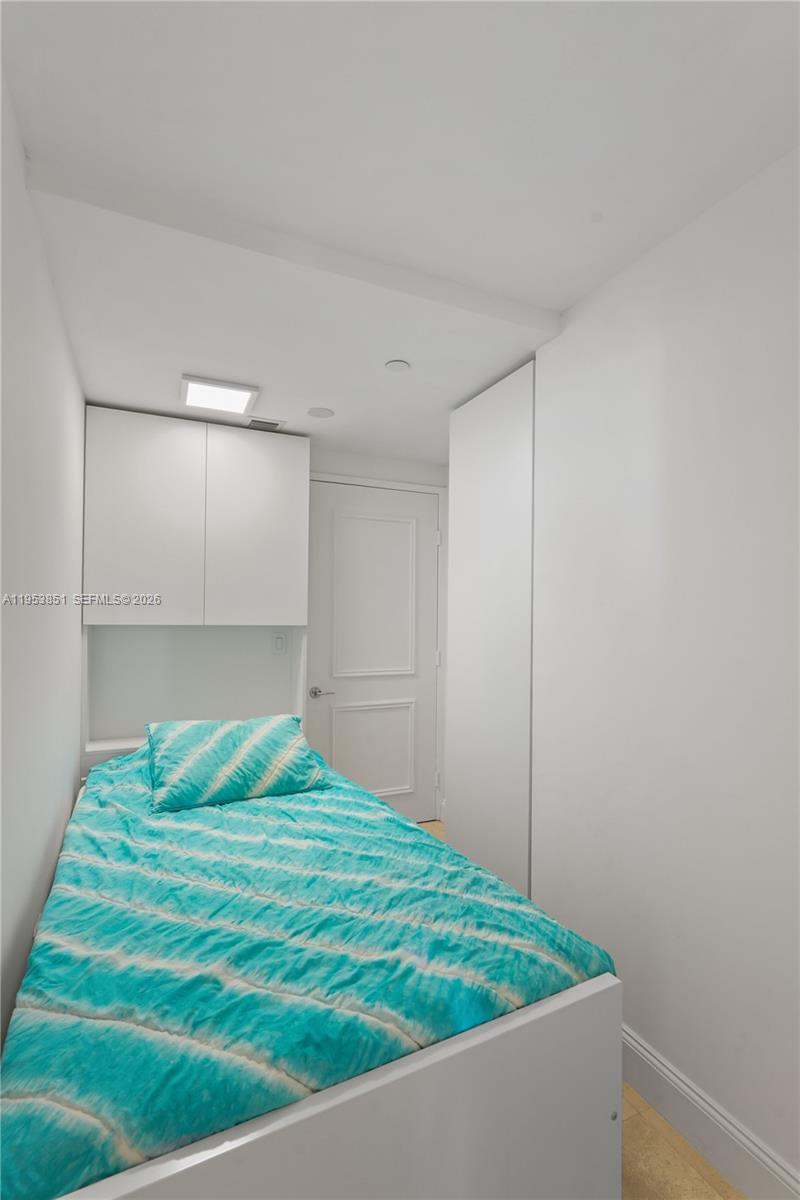 CLUB TOWER ONE CONDO - Residential