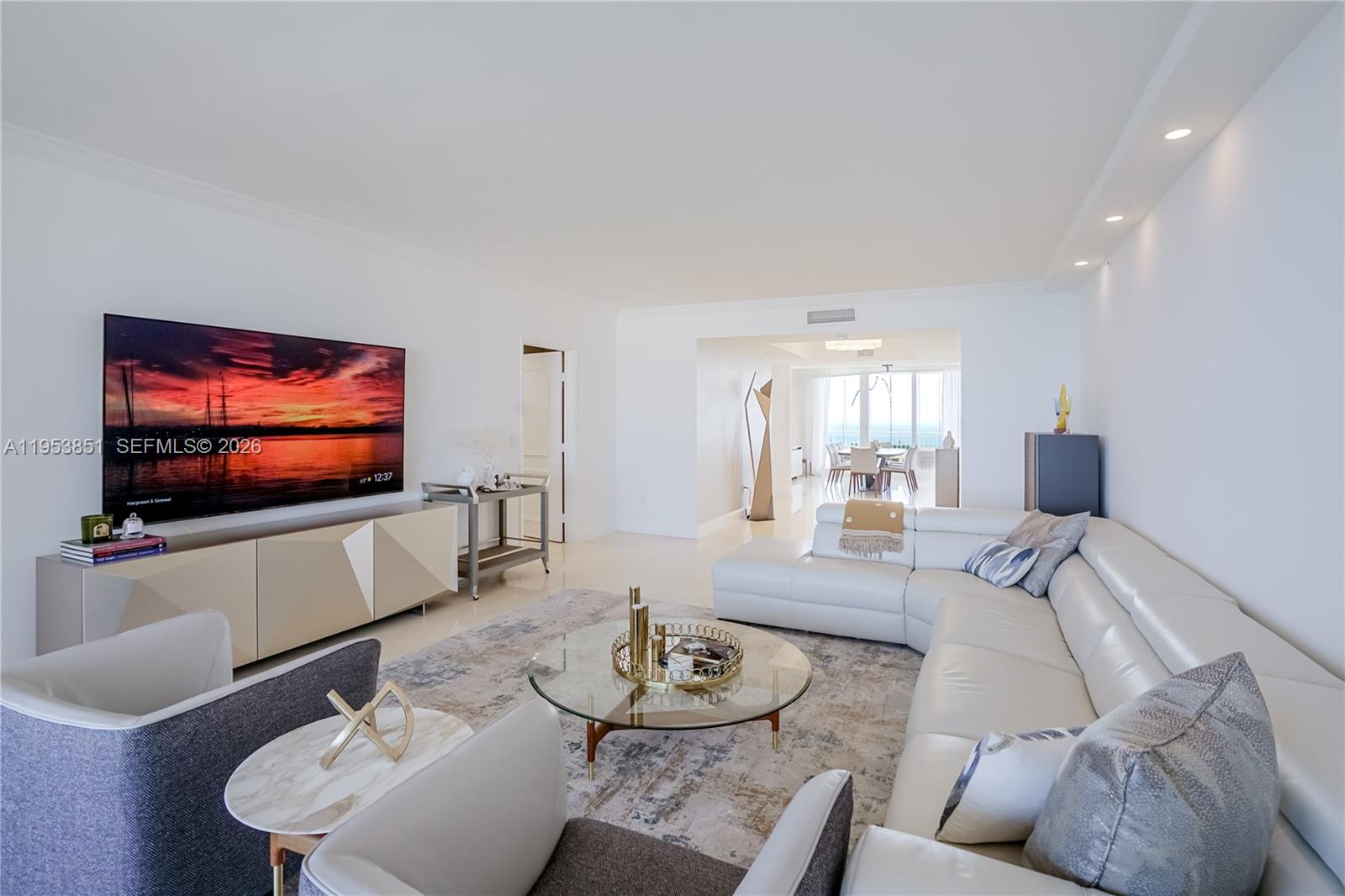 CLUB TOWER ONE CONDO - Residential