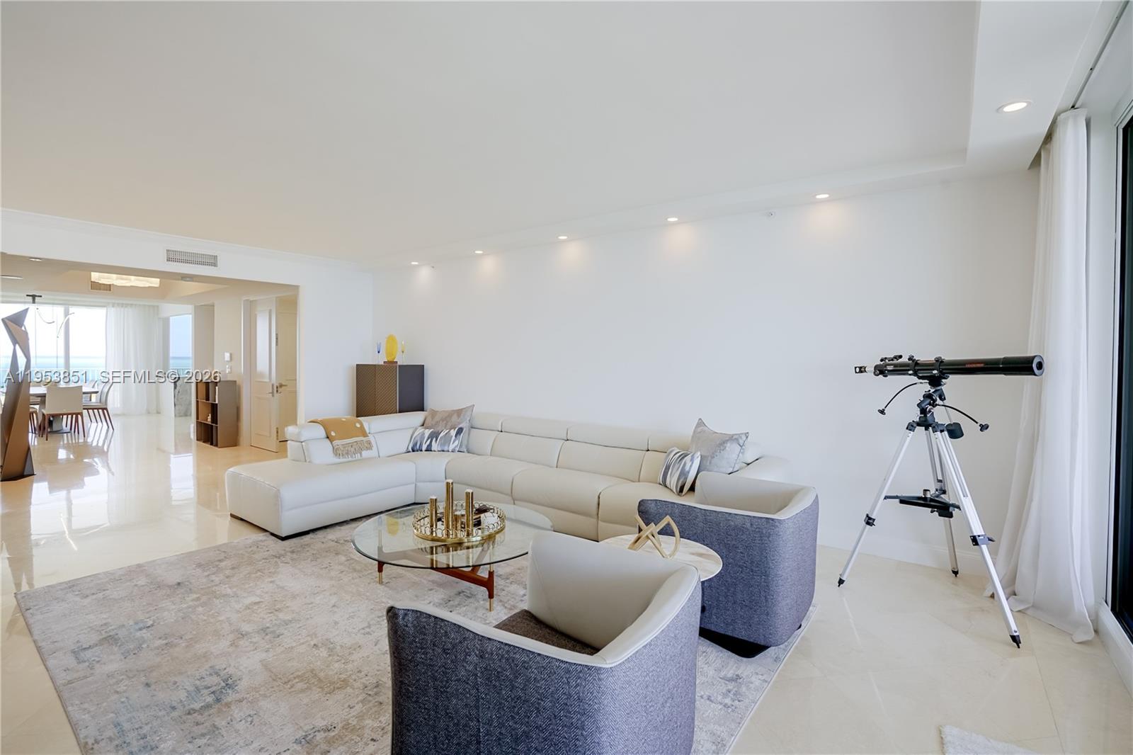 CLUB TOWER ONE CONDO - Residential