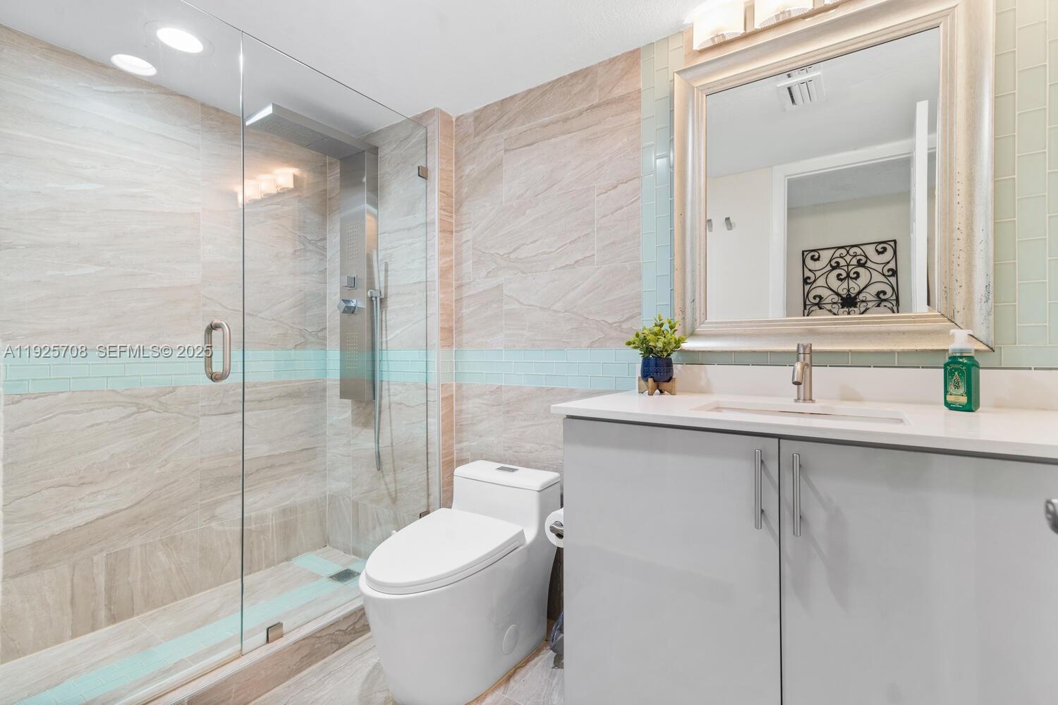 VILLAS AT BONAVENTURE IN - Residential