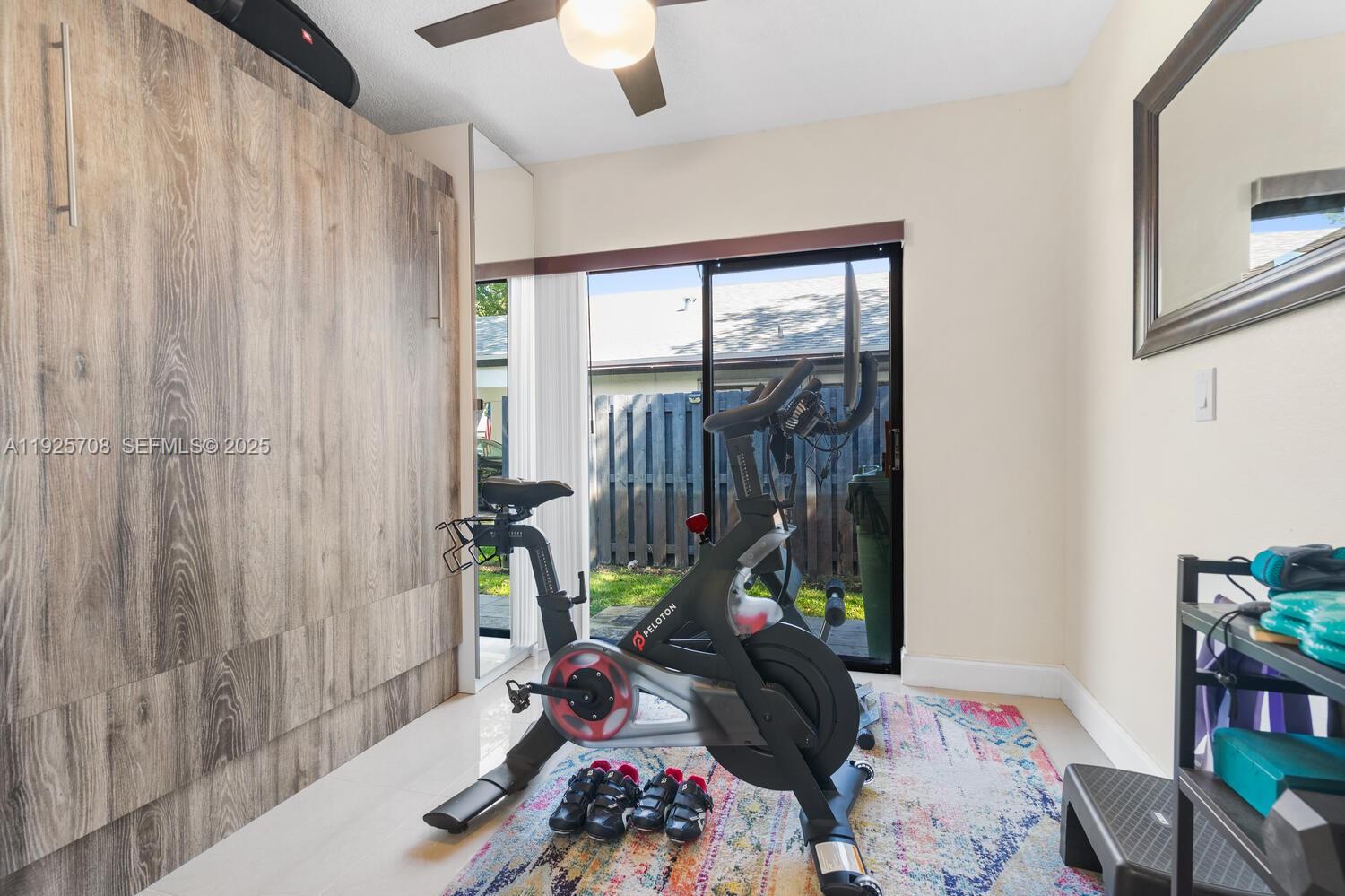 VILLAS AT BONAVENTURE IN - Residential