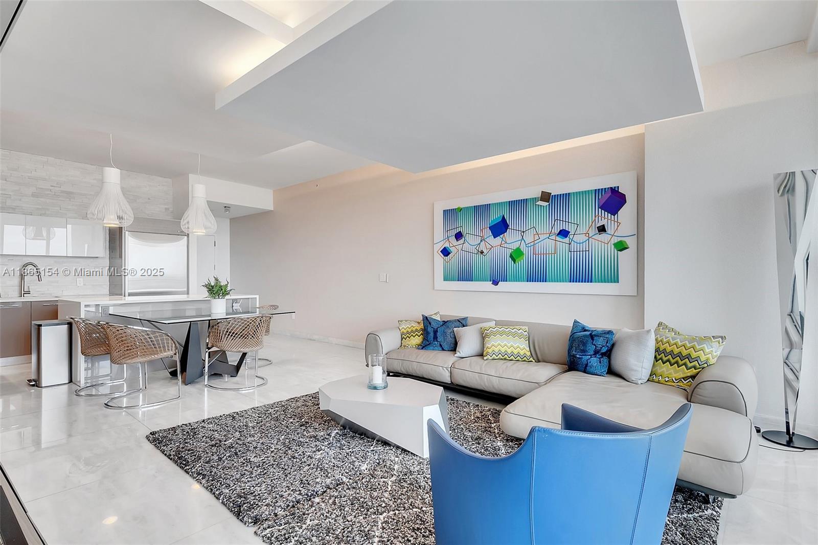2020 N Bayshore Dr 1006