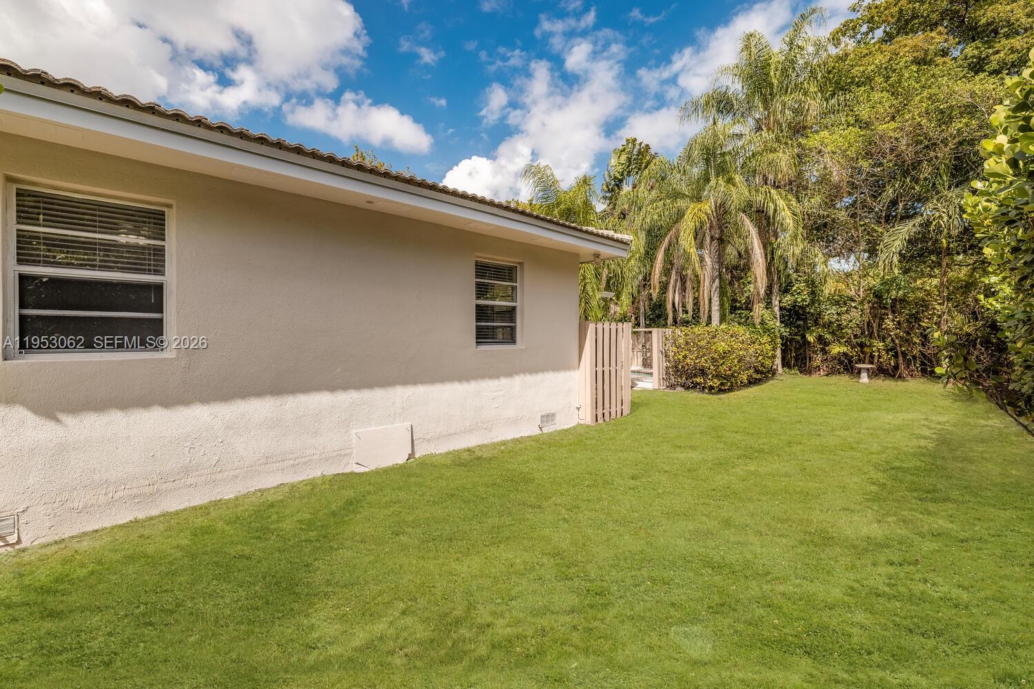 BISCAYNE LAWN AMD PLAT - Residential Income