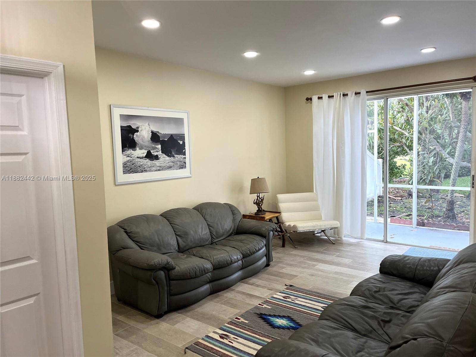 SILVER LAKES PHASE III - Residential