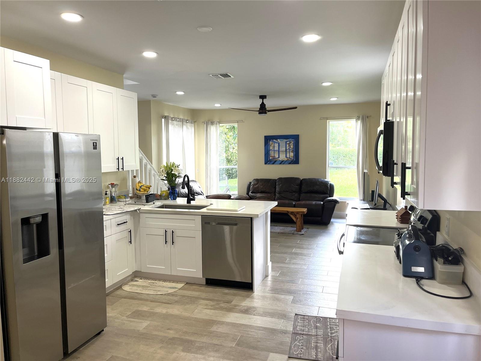 SILVER LAKES PHASE III - Residential