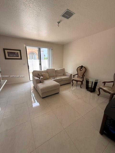 AQUABELLA SECTION ONE - Residential