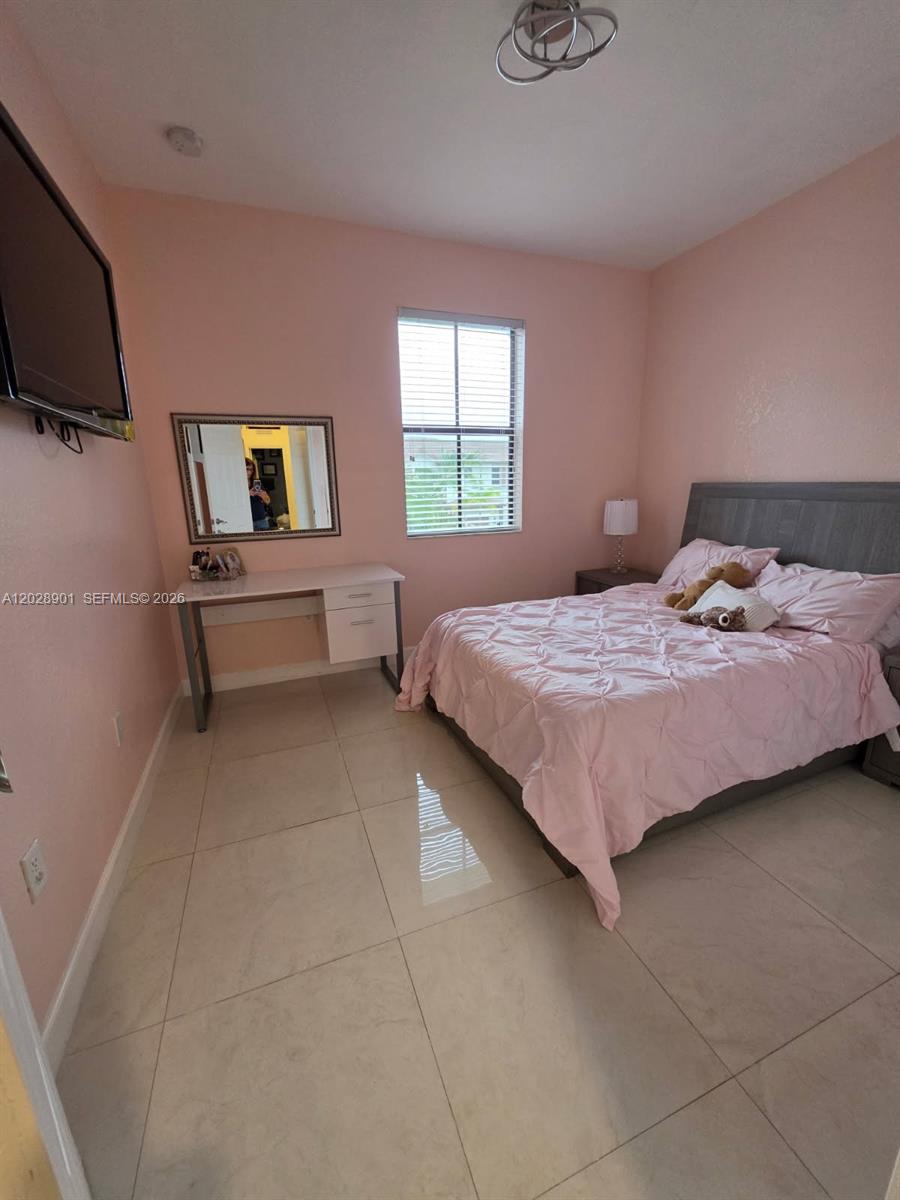 AQUABELLA SECTION ONE - Residential