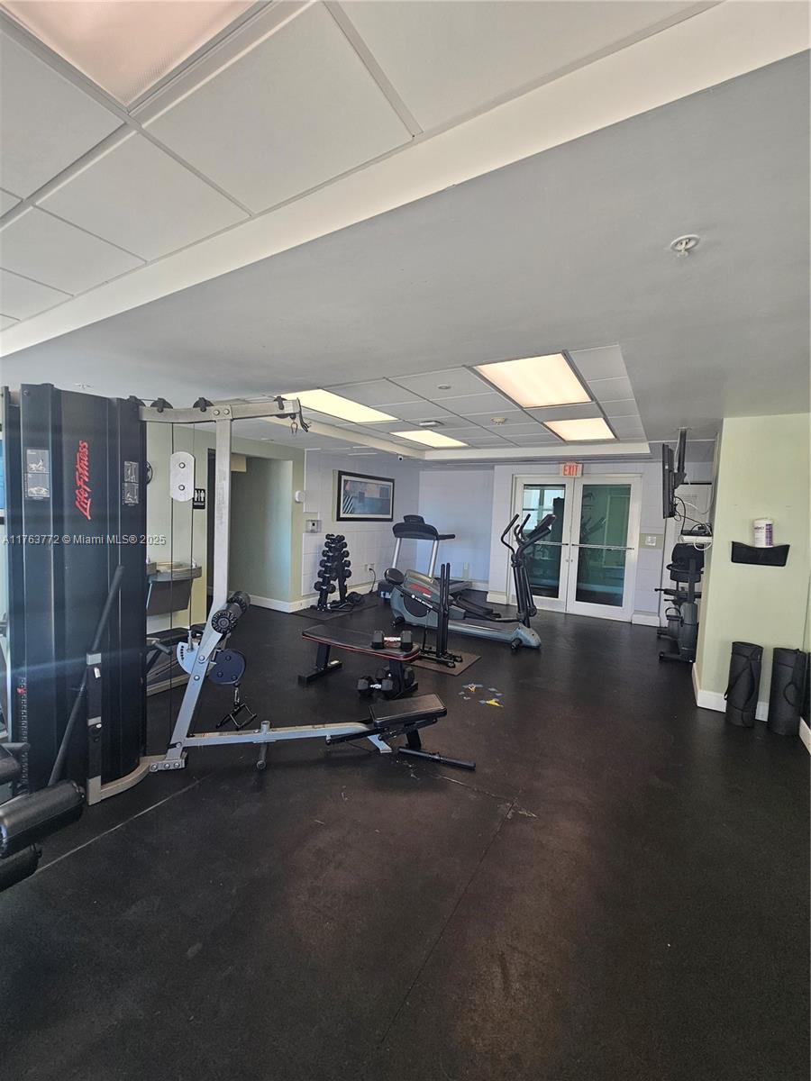 DOUGLAS GRAND CONDO - Residential