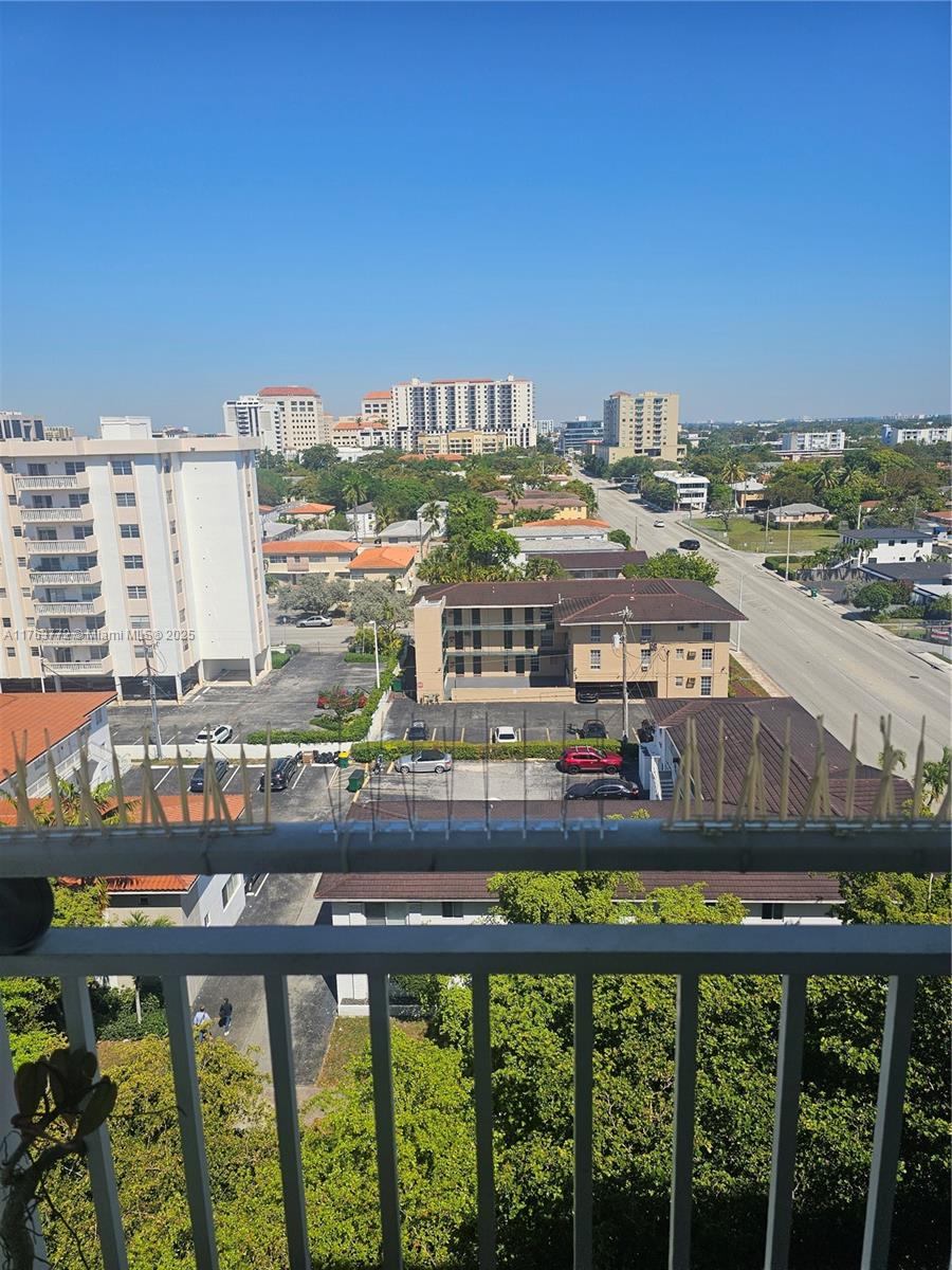 DOUGLAS GRAND CONDO - Residential