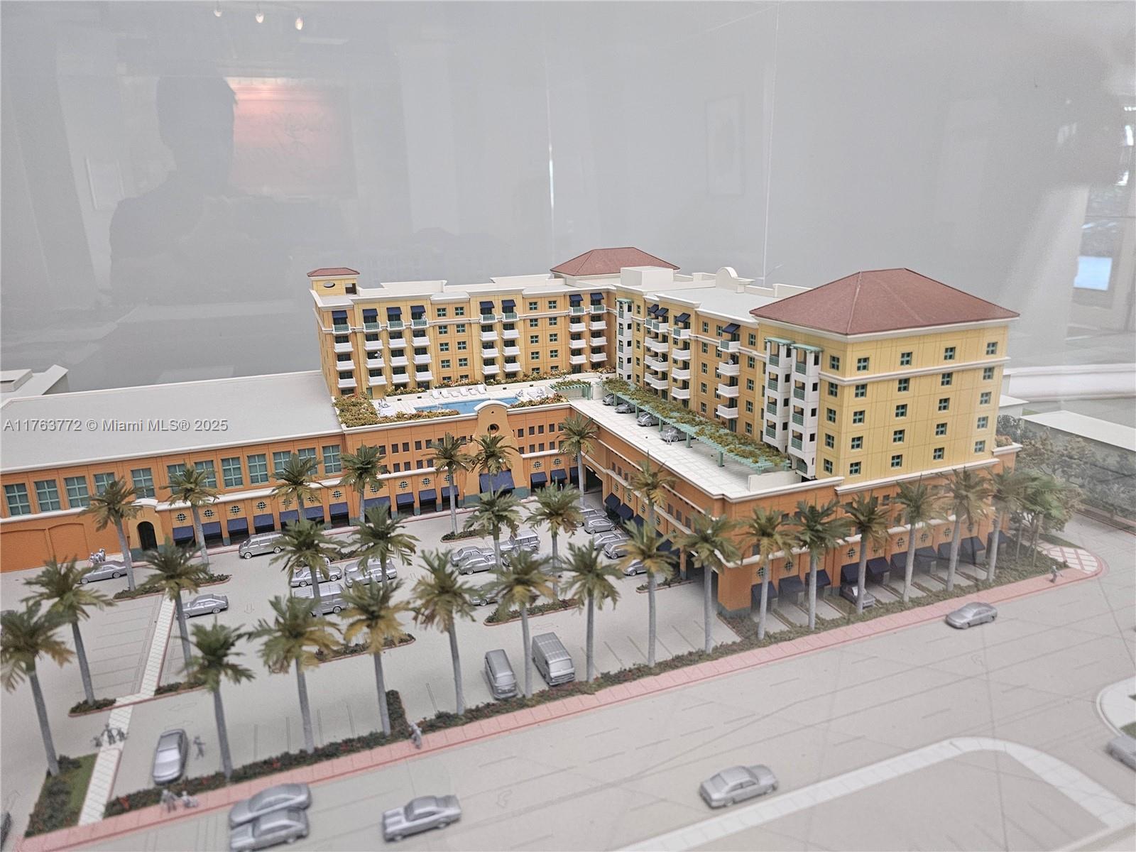 DOUGLAS GRAND CONDO - Residential