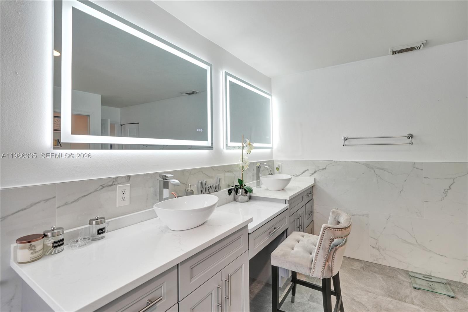 COCOBAY - Residential