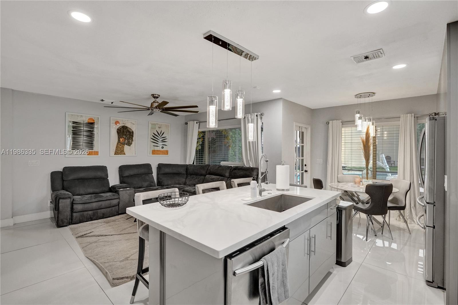 COCOBAY - Residential