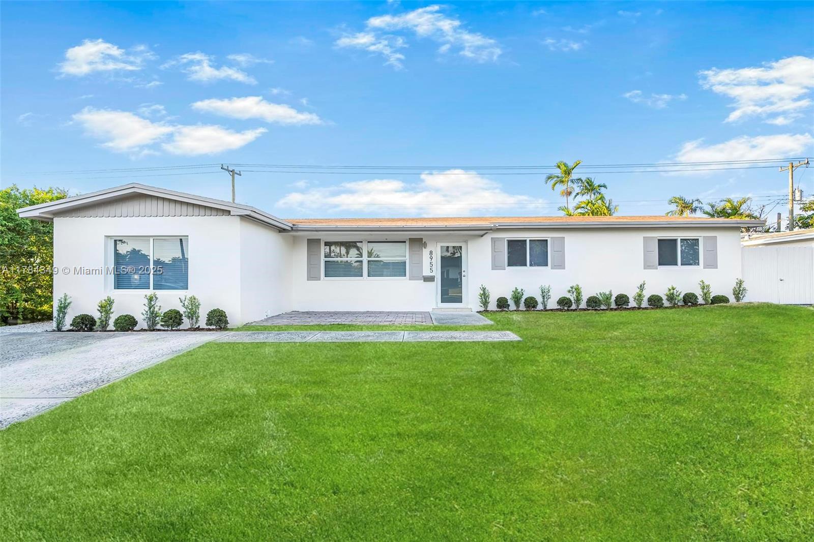 Property for Sale at 8955 Sw 198th Ter, Cutler Bay, Miami-Dade County, Florida - Bedrooms: 4 
Bathrooms: 3  - $699,000