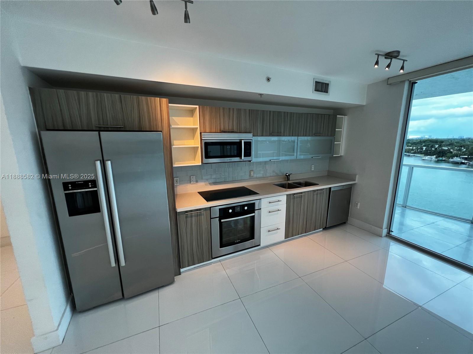 EDEN HOUSE CONDO - Residential Lease