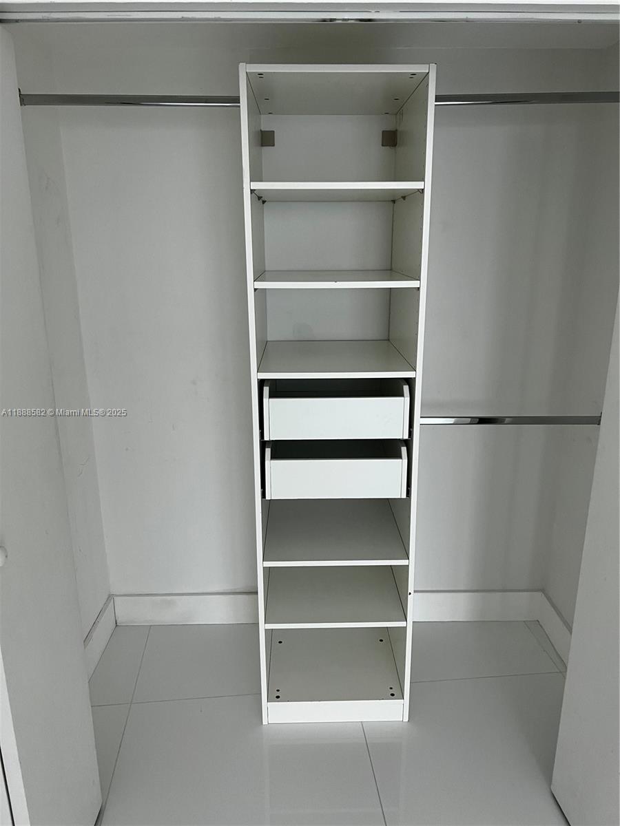EDEN HOUSE CONDO - Residential Lease