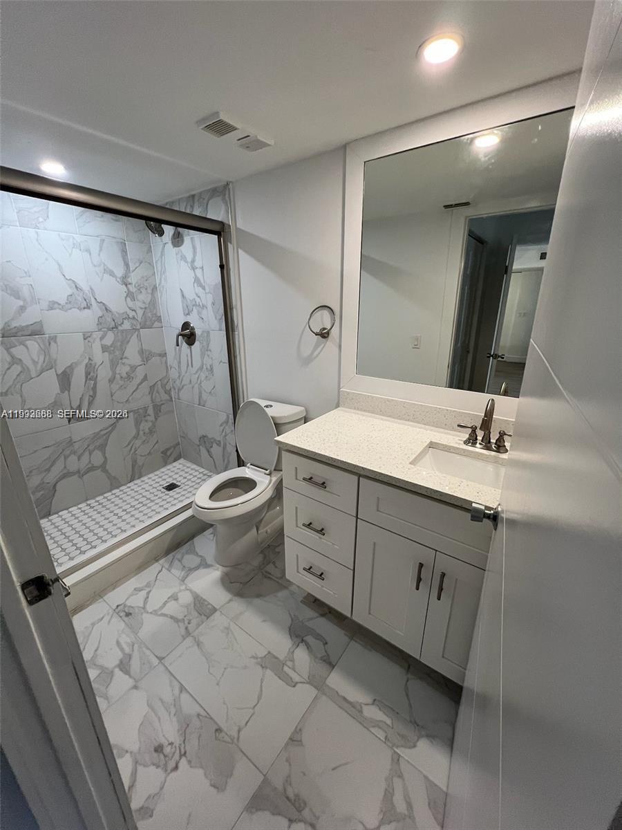 VISCONTI CONDO - Residential Lease