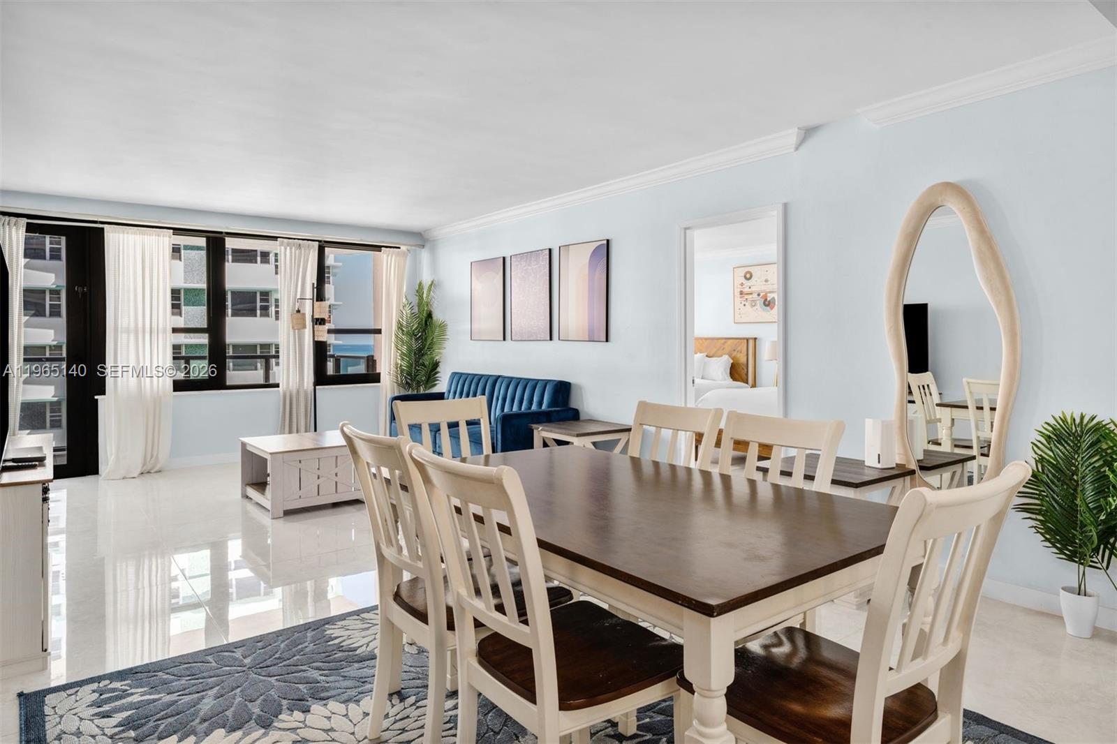 5225 Collins Ave 1108