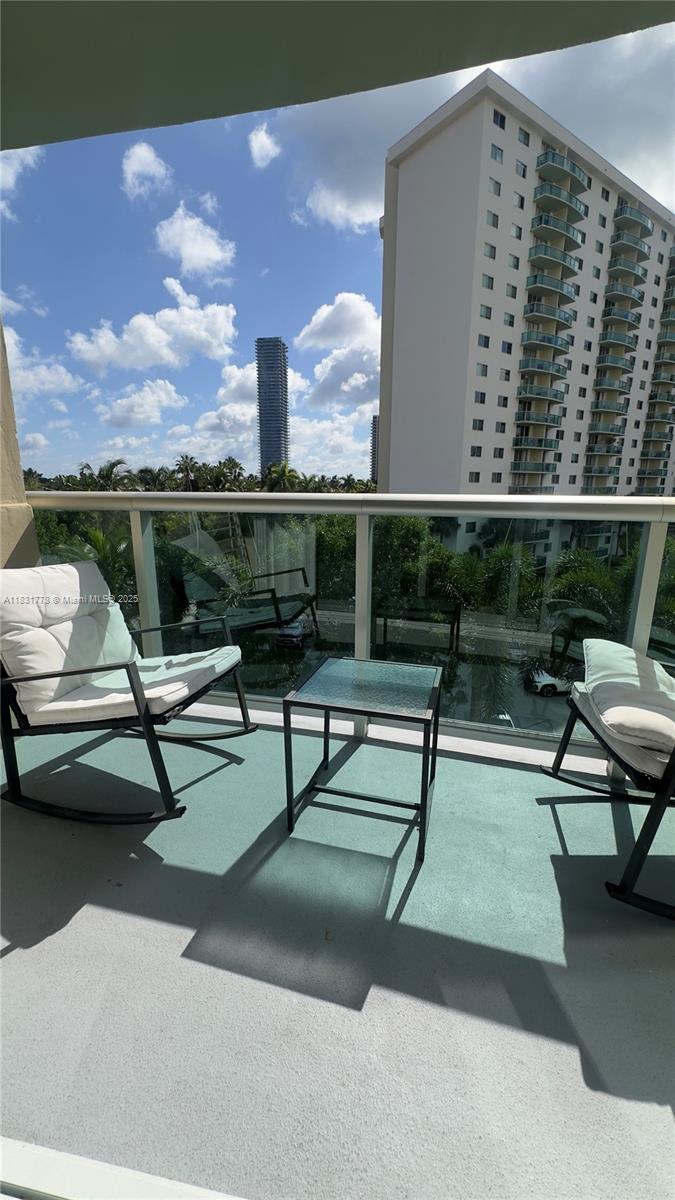 OCEANVIEW BUILDING A COND - Residential Lease