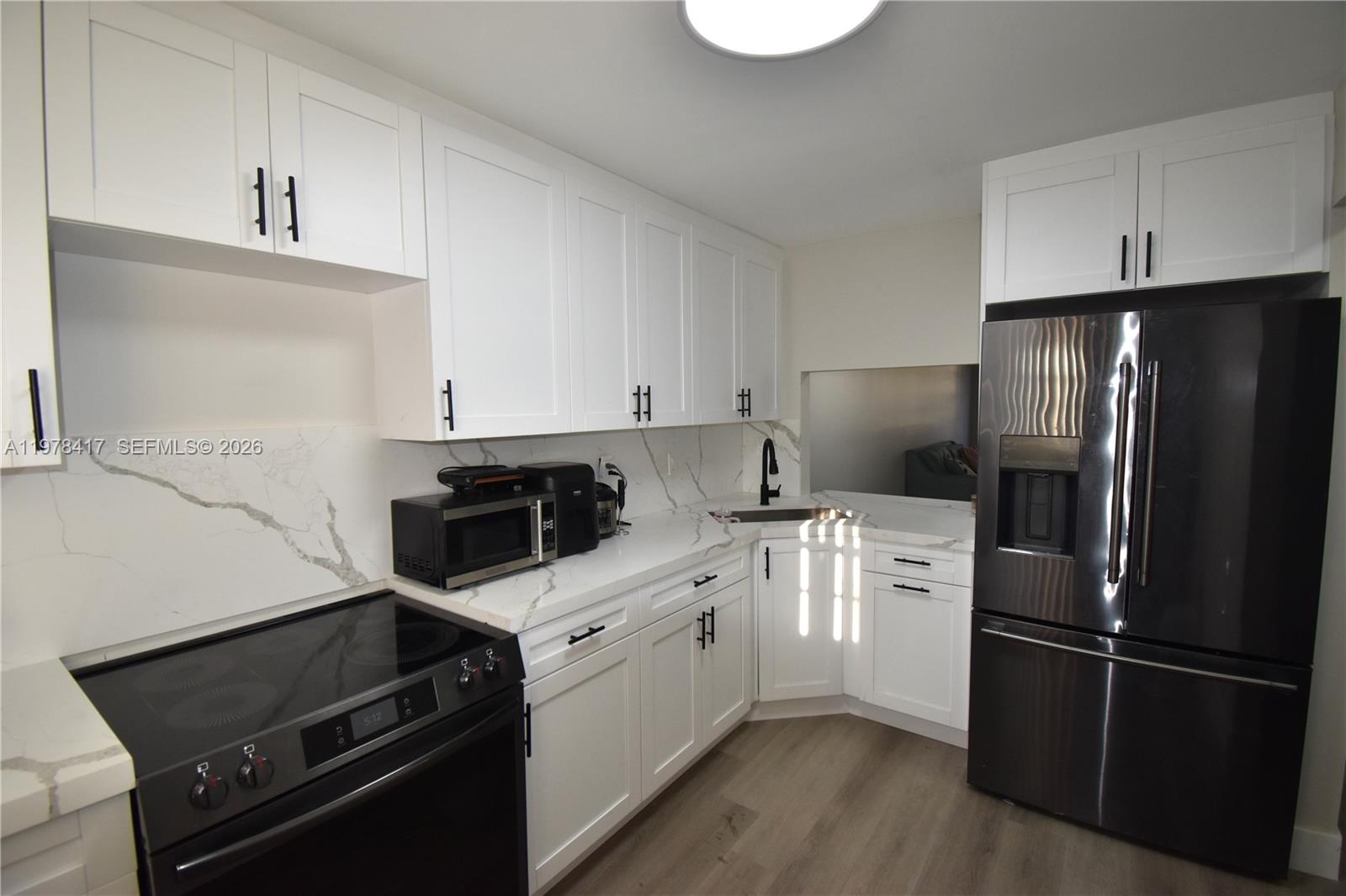 OMEGA CONDO NO 8 - Residential