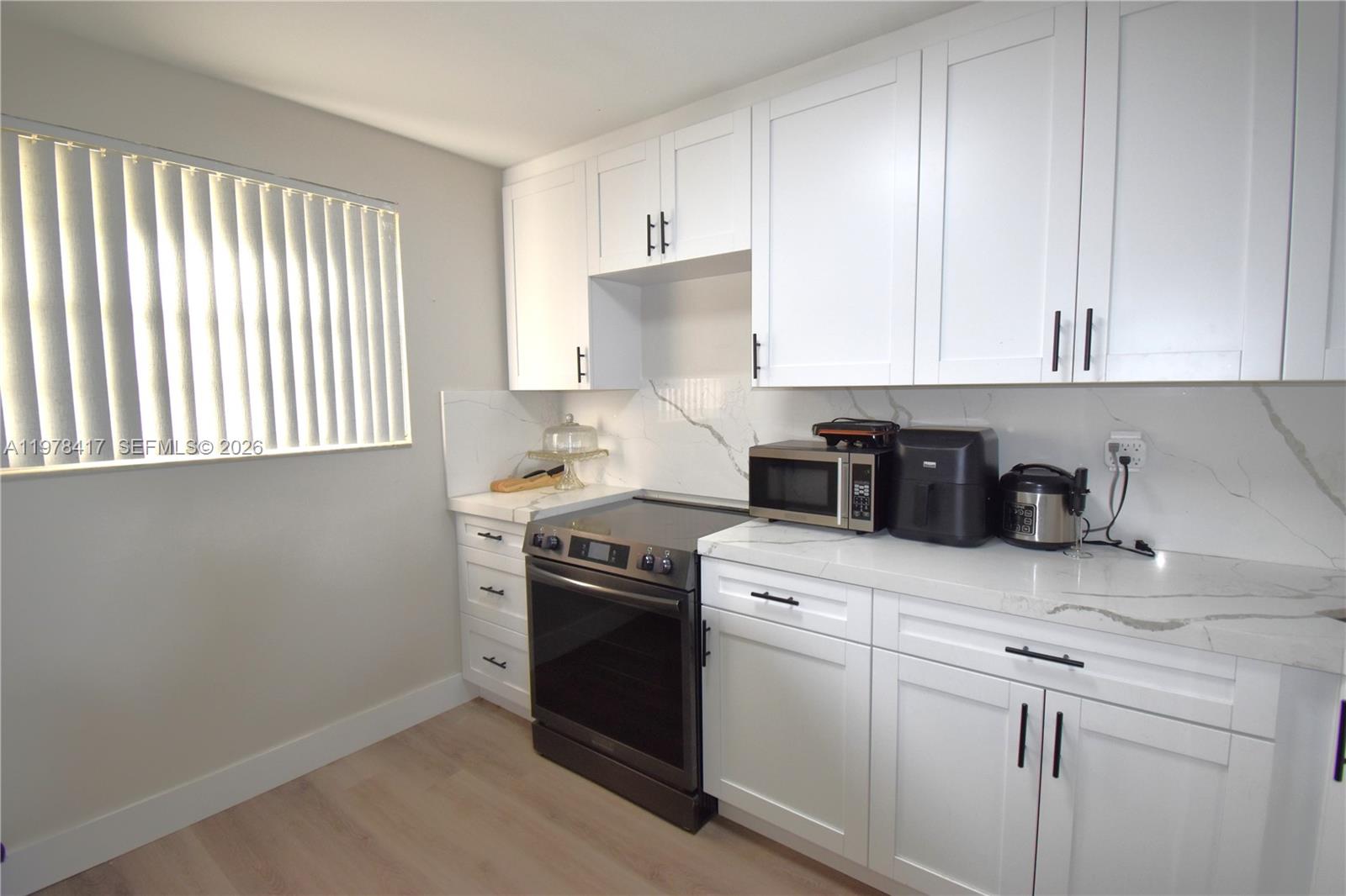 OMEGA CONDO NO 8 - Residential